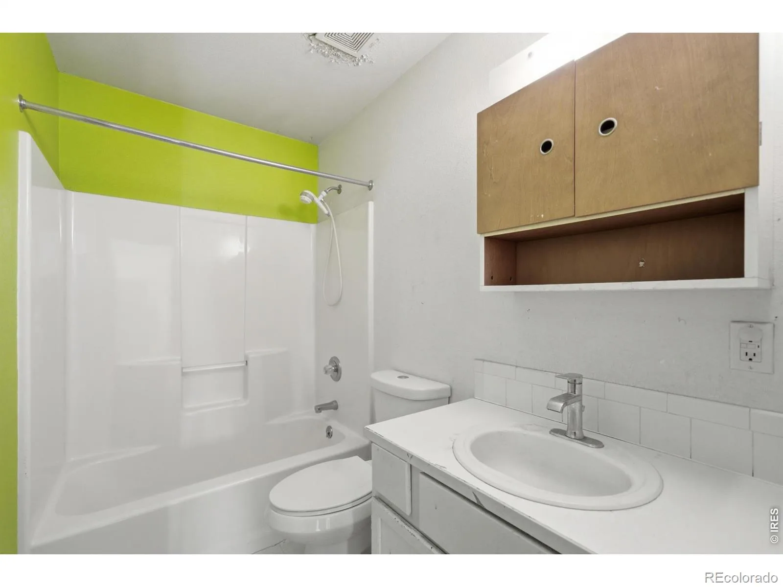 347 Walnut Drive Frederick CO 80530 | MLS #RECIR1067120 08252026175016 1600 22