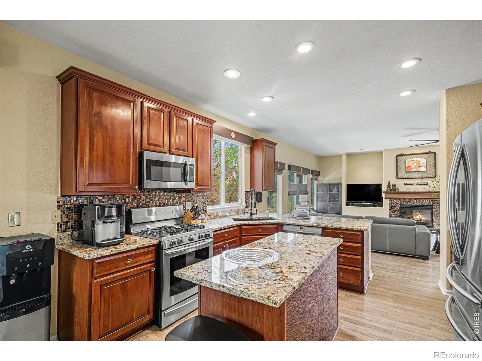 9690 S Dover Way Littleton CO 80127 | MLS #RECIR1067189 08252026211641 1600 12