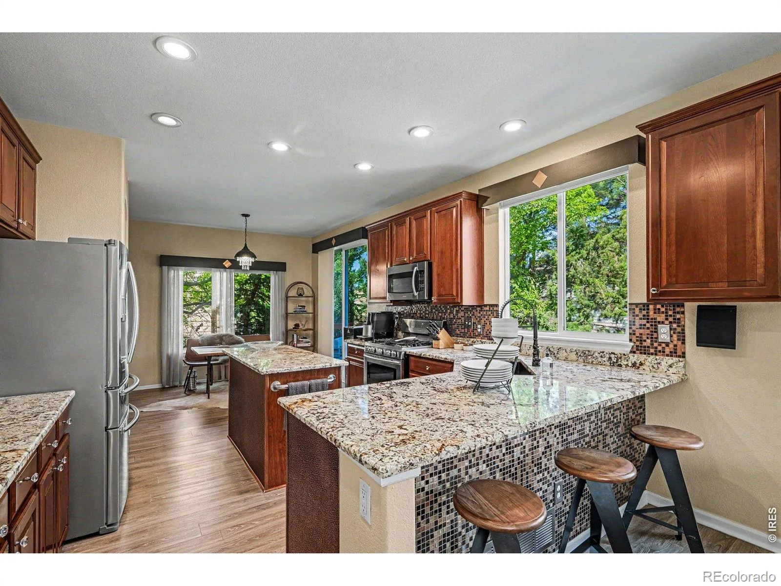 9690 S Dover Way Littleton CO 80127 | MLS #RECIR1067189 08252026211641 1600 13