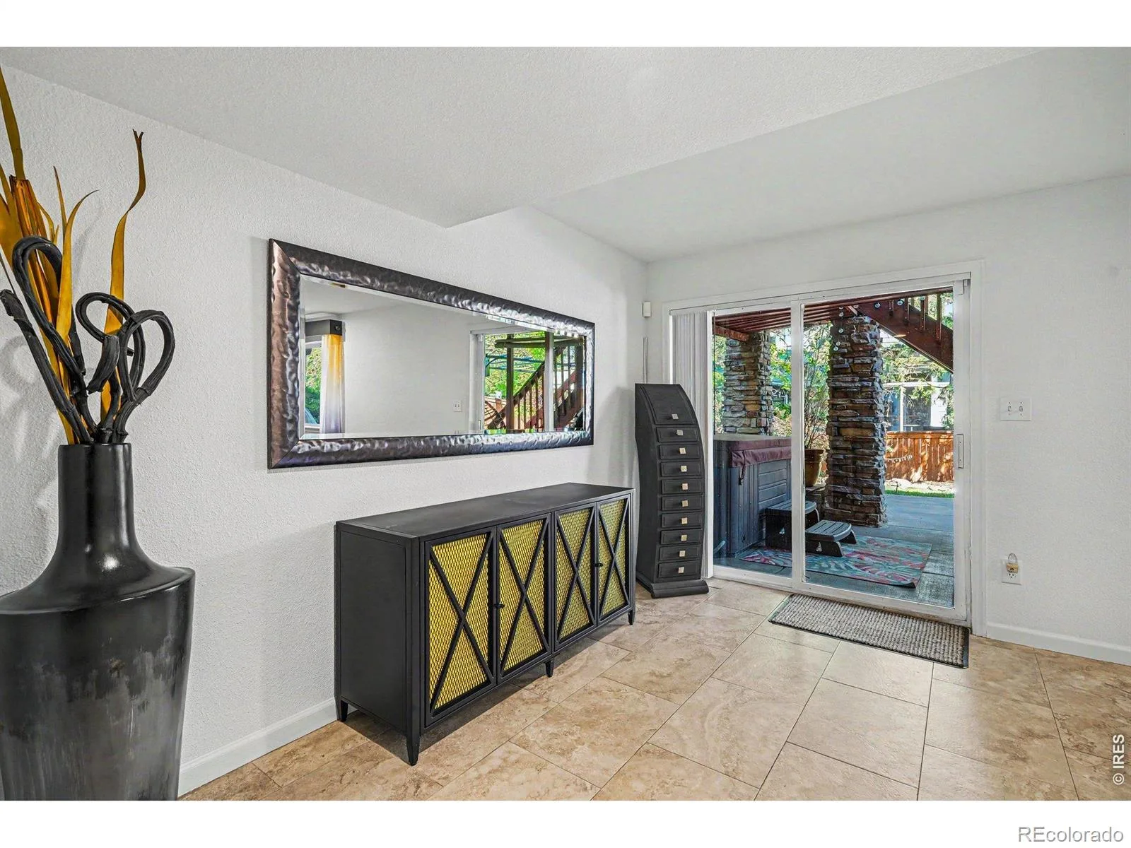 9690 S Dover Way Littleton CO 80127 | MLS #RECIR1067189 08252026211641 1600 26