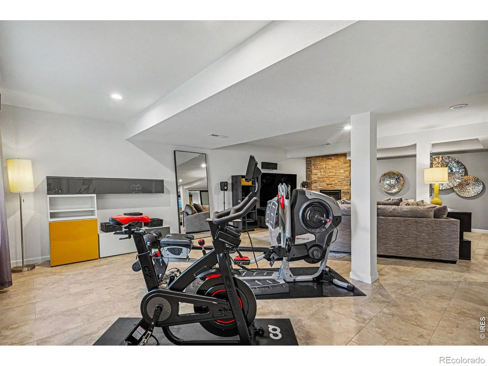 9690 S Dover Way Littleton CO 80127 | MLS #RECIR1067189 08252026211641 1600 32