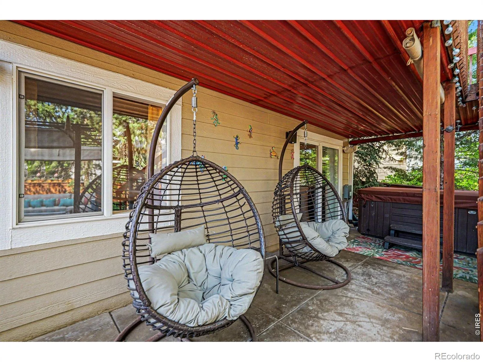 9690 S Dover Way Littleton CO 80127 | MLS #RECIR1067189 08252026211641 1600 37