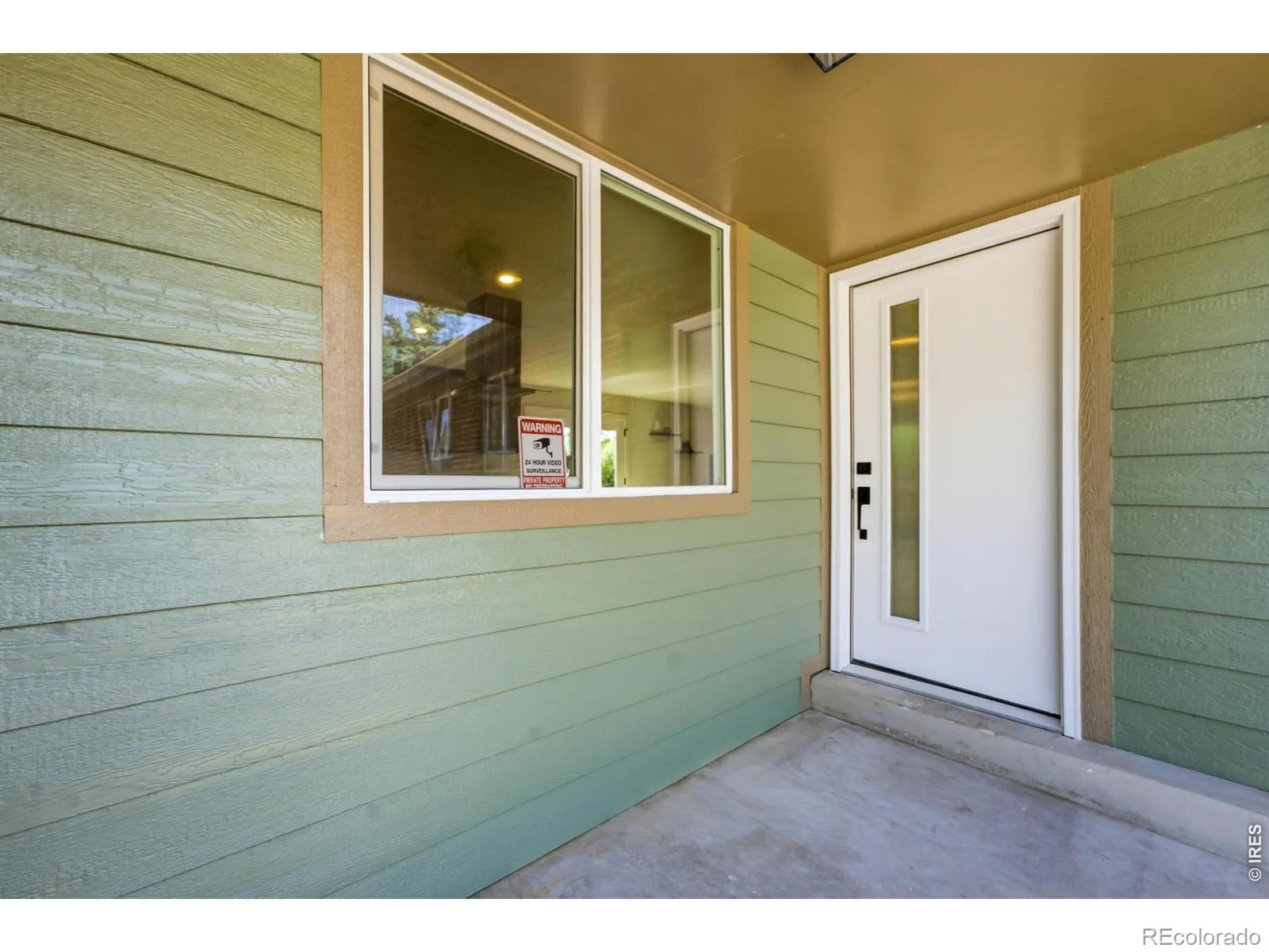 2126 S Yarrow Street Lakewood CO 80227 | MLS #RECIR1067205 08252026215218 1600 29