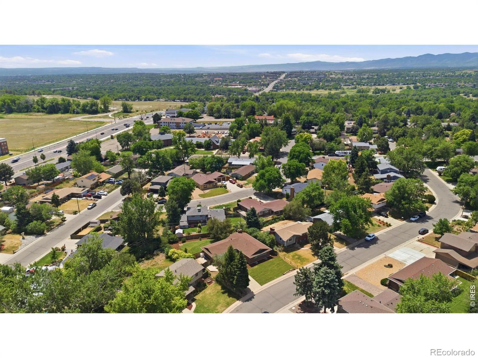2126 S Yarrow Street Lakewood CO 80227 | MLS #RECIR1067205 08252026215218 1600 41