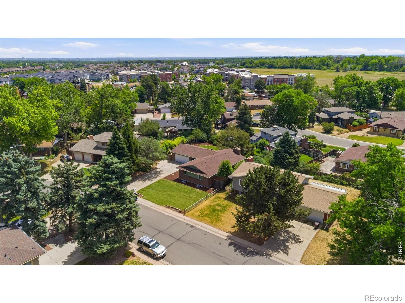 2126 S Yarrow Street Lakewood CO 80227 | MLS #RECIR1067205 08252026215218 1600 43
