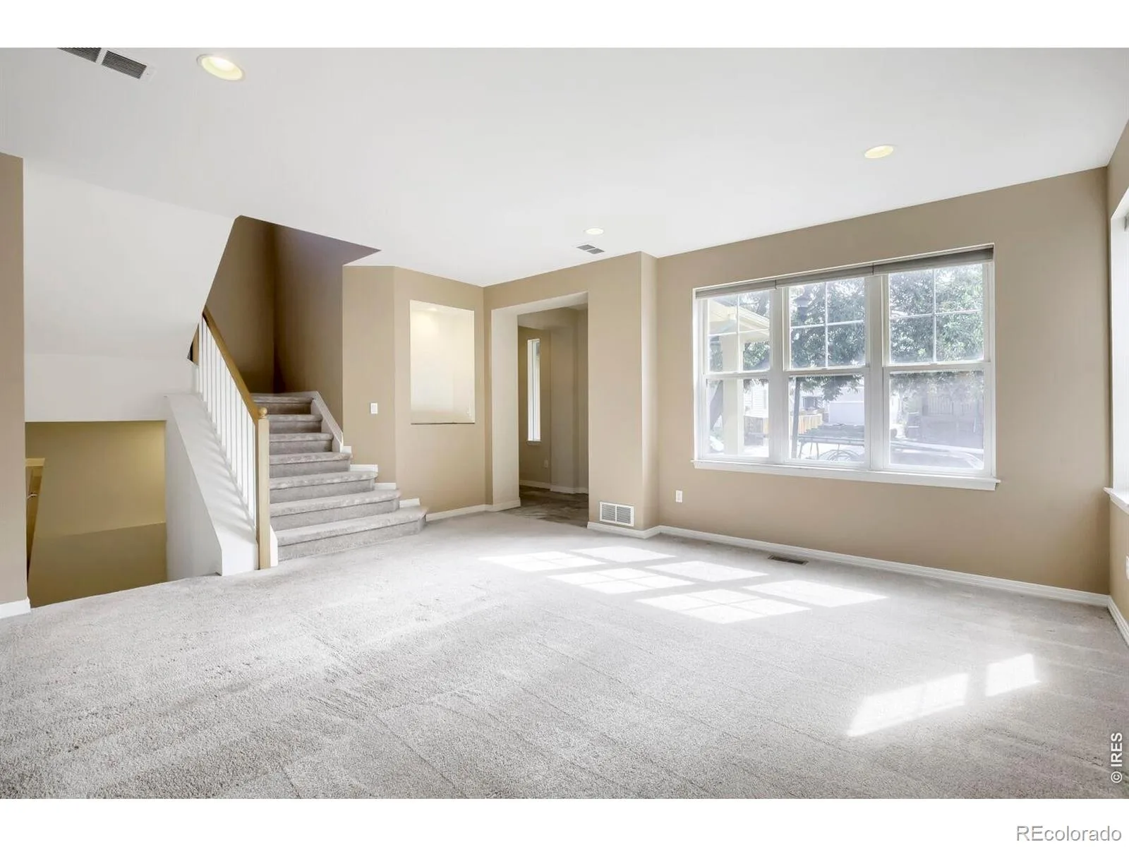 305 River View Court Longmont CO 80501 | MLS #RECIR1067210 08252026215230 1600 6