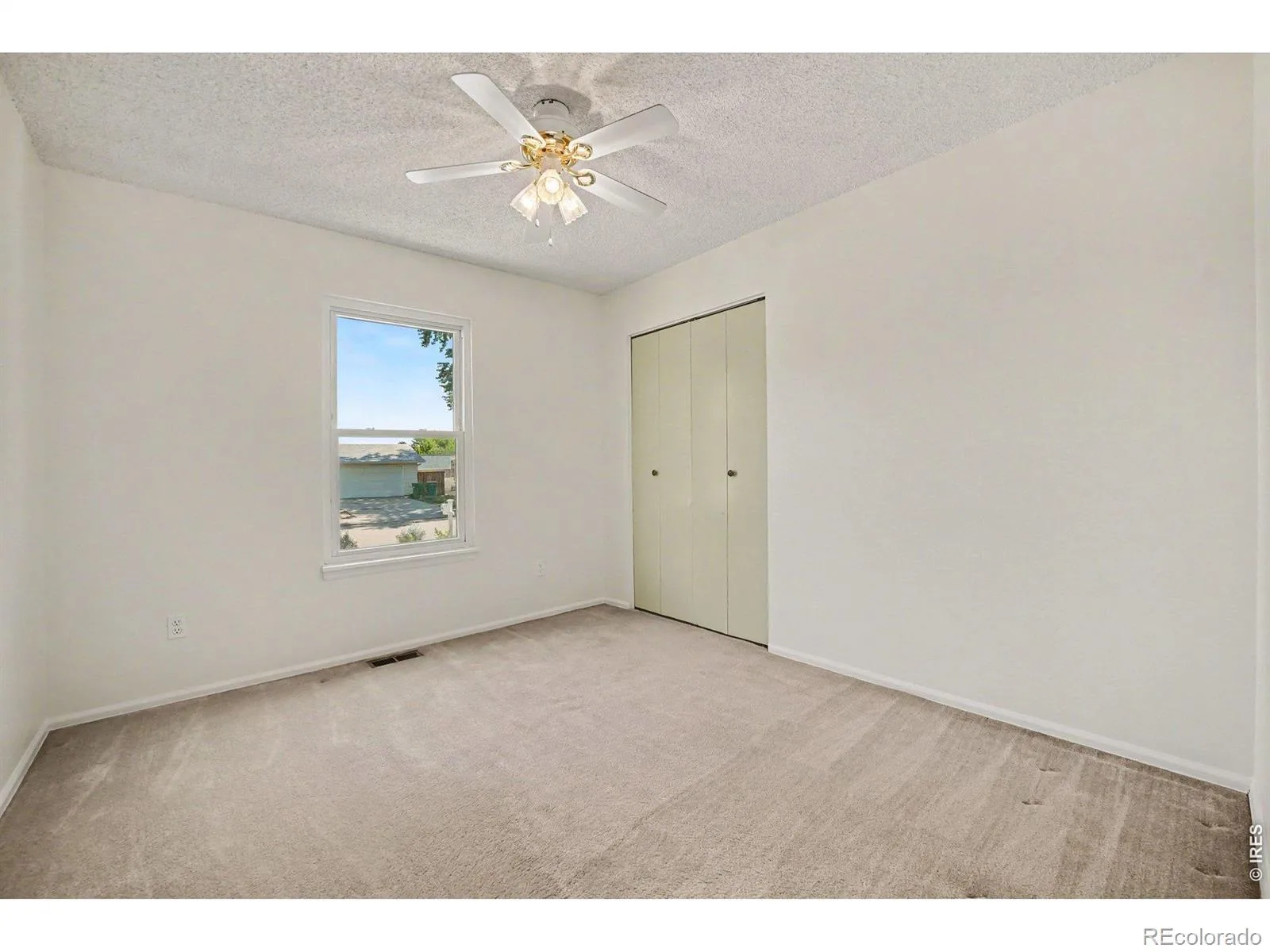 3233 S Holland Way Lakewood CO 80227 | MLS #RECIR1067211 08272026213214 1600 13