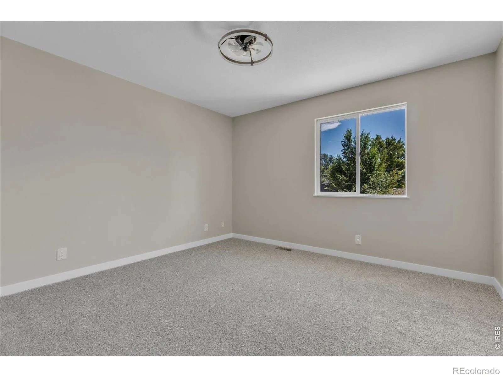 1226 Hunter Court Longmont CO 80501 | MLS #RECIR1067221 08262026000436 1600 10