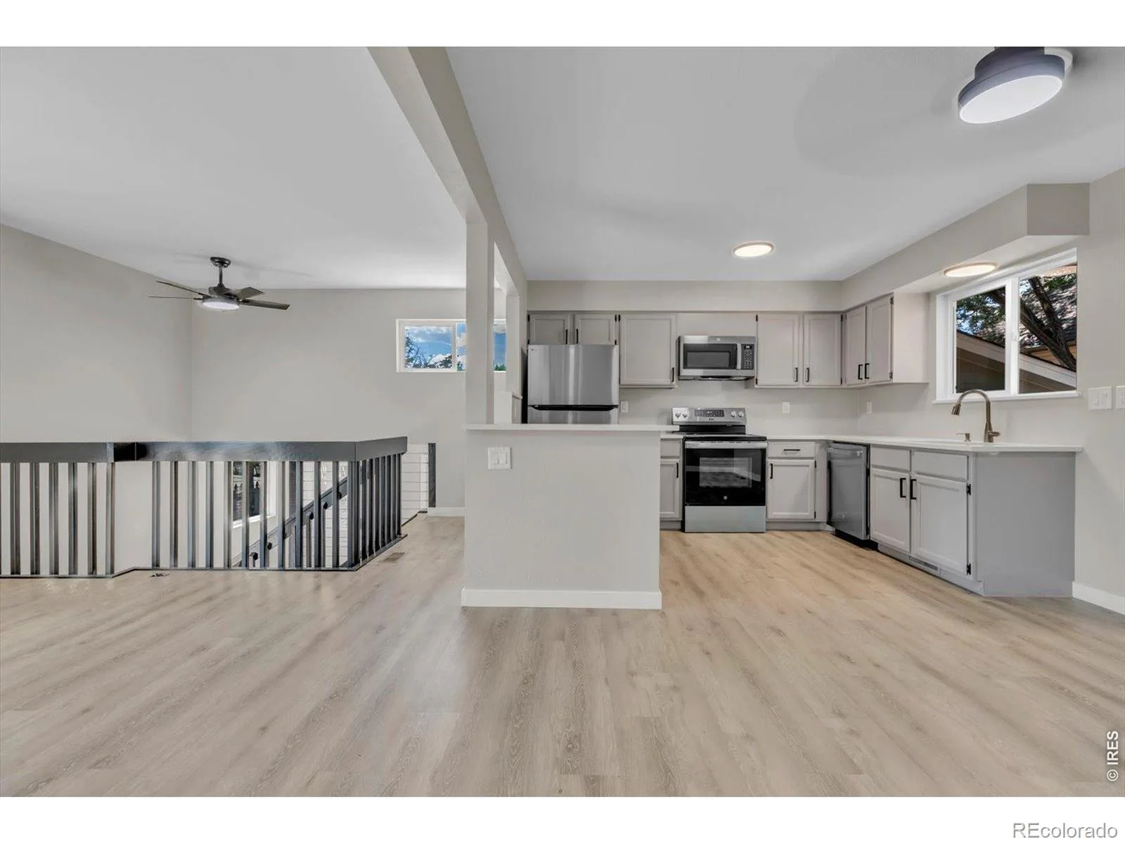 1226 Hunter Court Longmont CO 80501 | MLS #RECIR1067221 08262026000436 1600 7