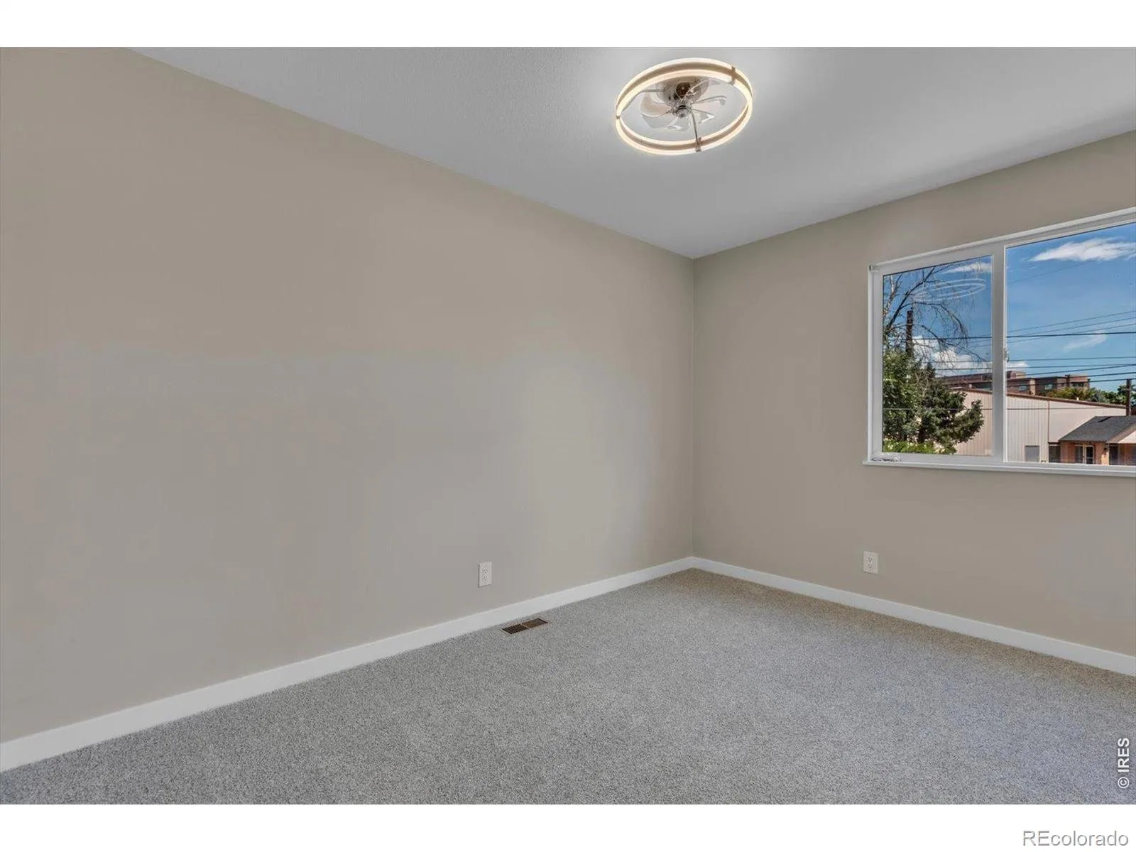 1226 Hunter Court Longmont CO 80501 | MLS #RECIR1067221 08262026000436 1600 9