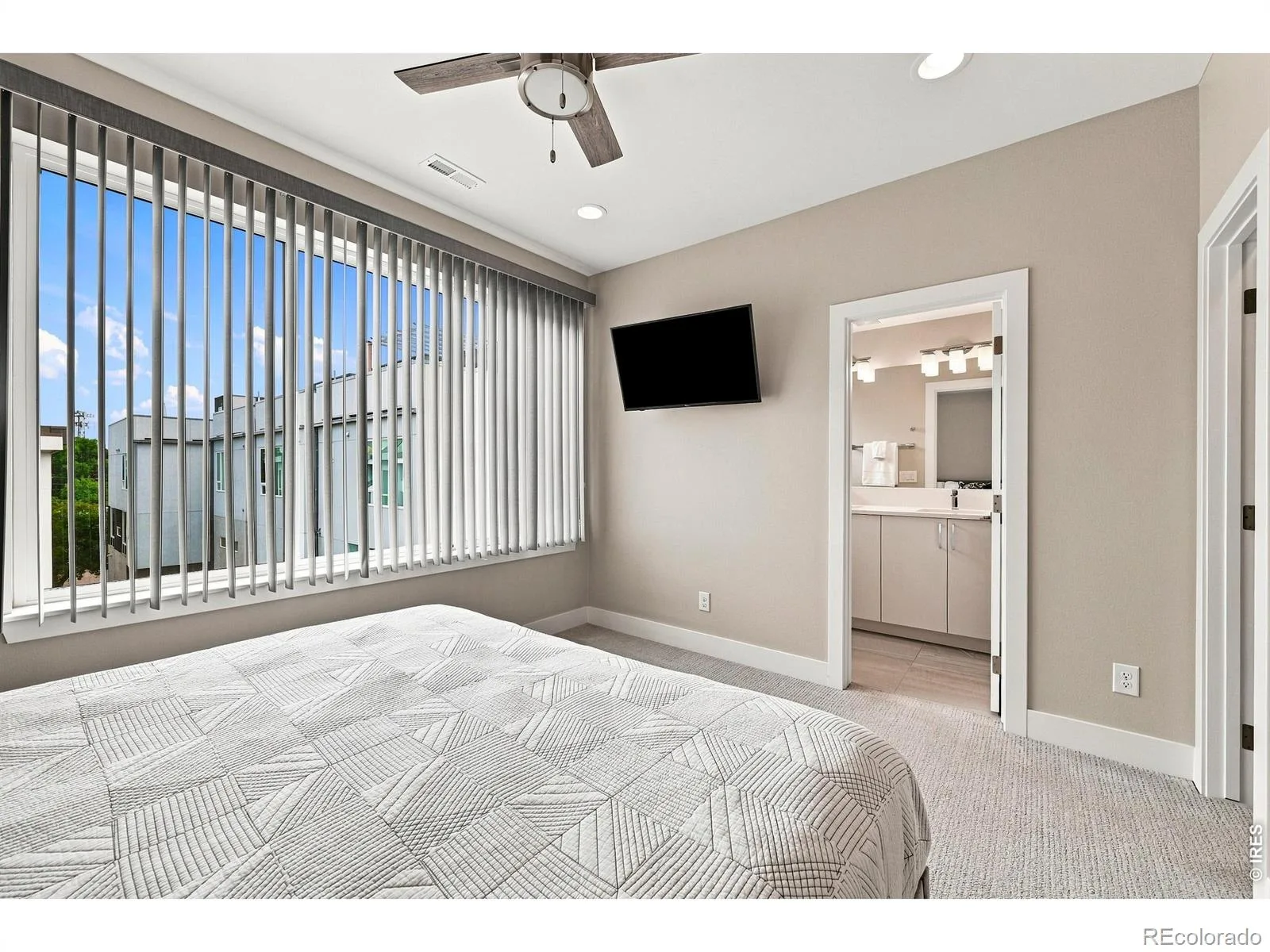 3245 W 17th Avenue #3 Denver CO 80204 | MLS #RECIR1067243 08272026020541 1600 21