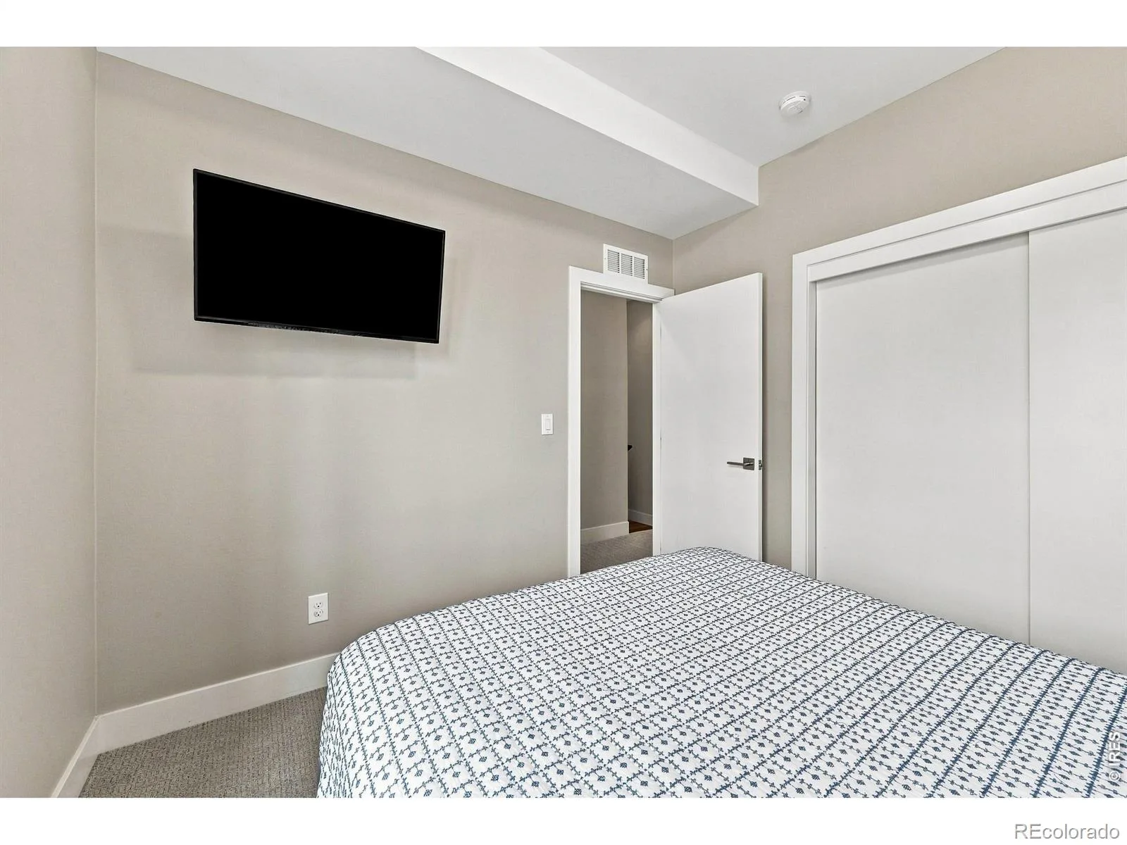3245 W 17th Avenue #3 Denver CO 80204 | MLS #RECIR1067243 08272026020541 1600 26