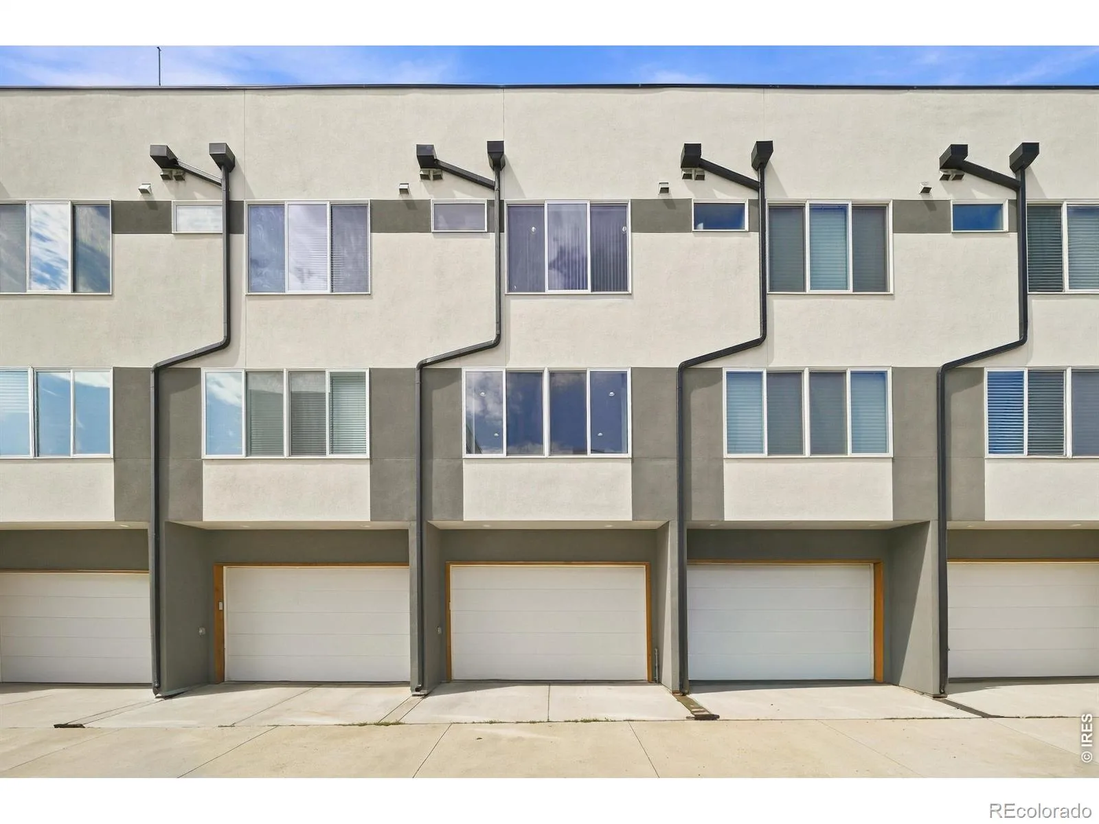 3245 W 17th Avenue #3 Denver CO 80204 | MLS #RECIR1067243 08272026020541 1600 32