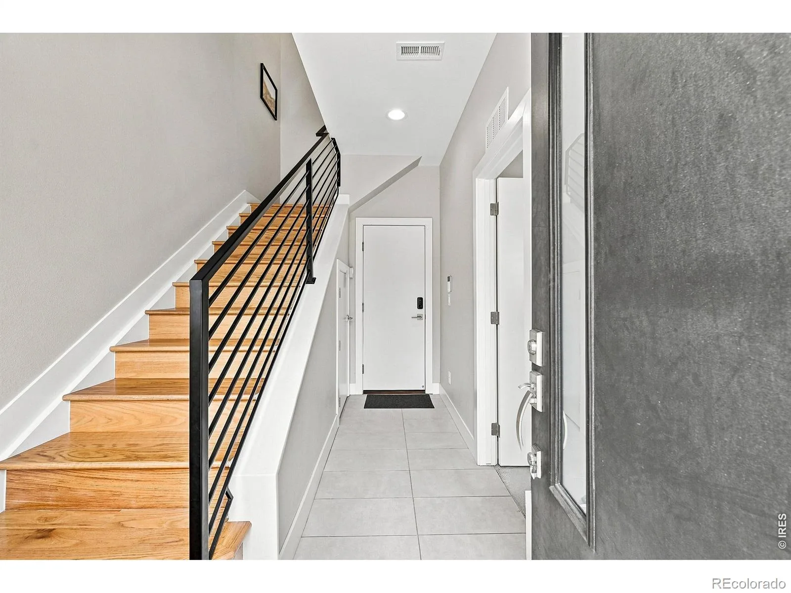 3245 W 17th Avenue #3 Denver CO 80204 | MLS #RECIR1067243 08272026020541 1600 4