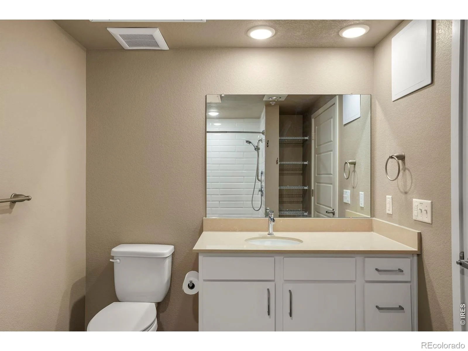 12983 W Ida Avenue #308 Littleton CO 80127 | MLS #RECIR1067292 08262026234004 1600 7