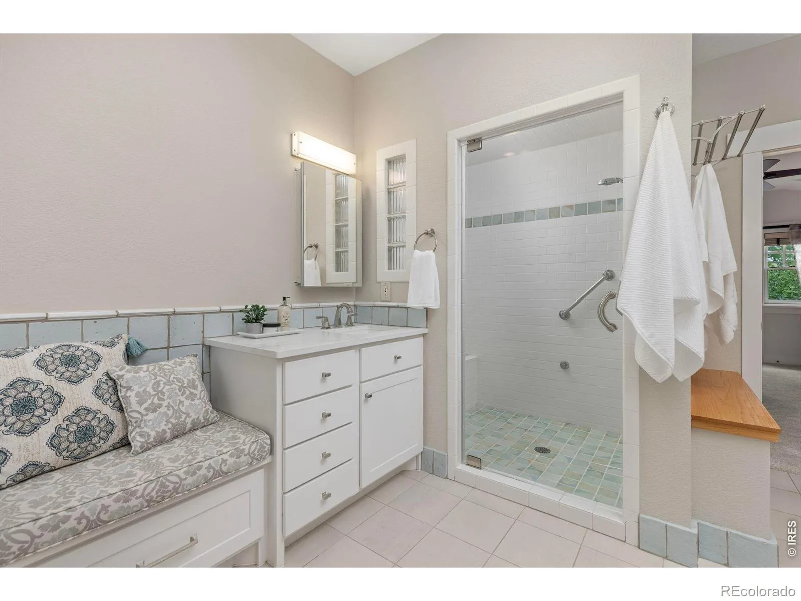 818 Confidence Drive Longmont CO 80504 | MLS #RECIR1067297 08272026004616 1600 23