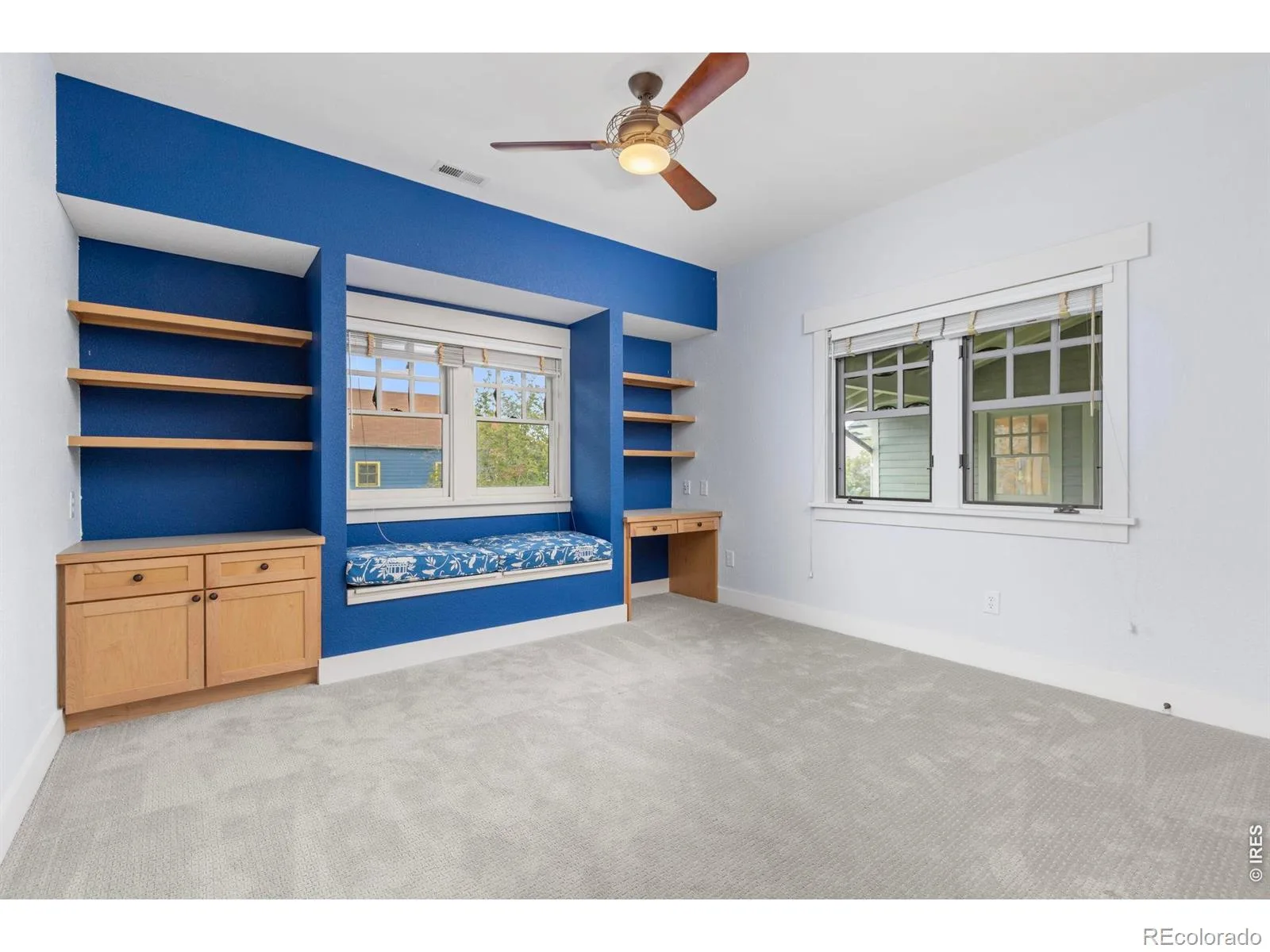 818 Confidence Drive Longmont CO 80504 | MLS #RECIR1067297 08272026004616 1600 24
