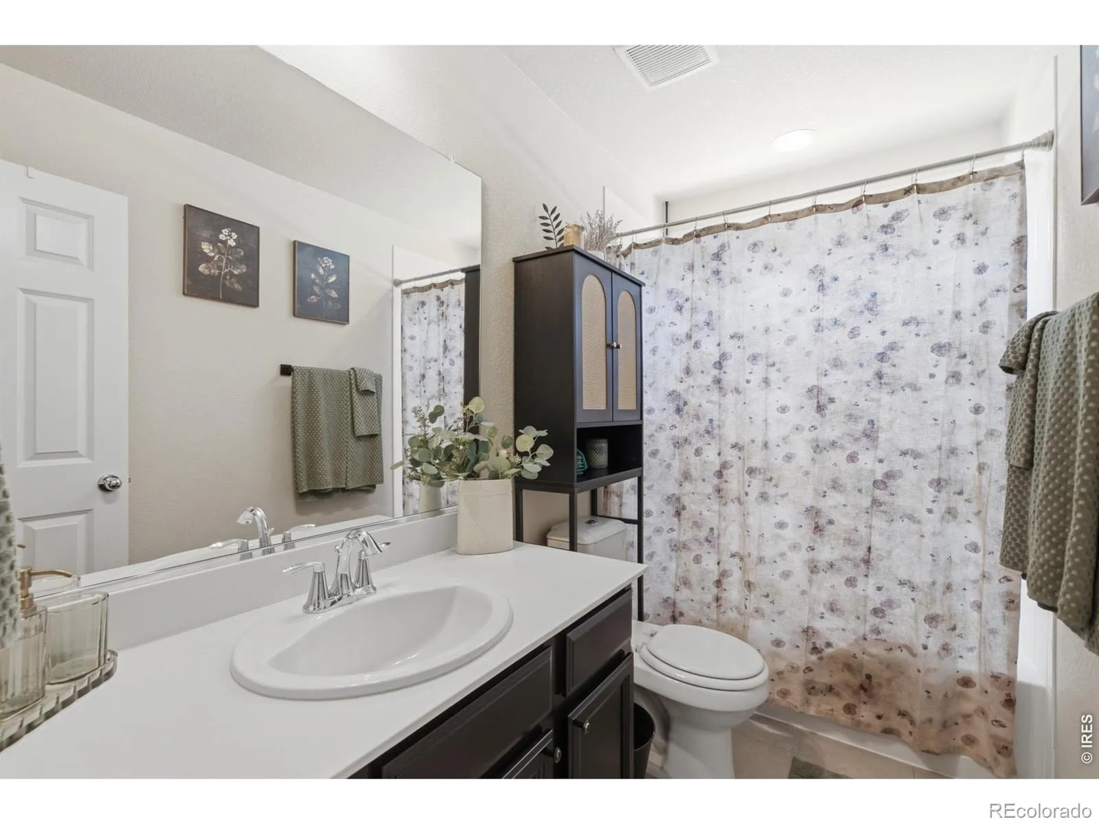 1625 Bellflower Drive Brighton CO 80601 | MLS #RECIR1067302 08272026205429 1600 35