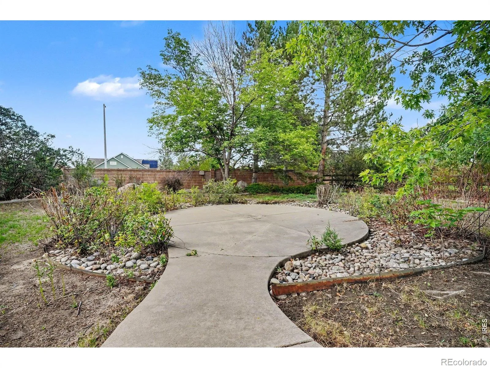 1690 Brown Court Longmont CO 80503 | MLS #RECIR1067308 08292026005731 1600 21