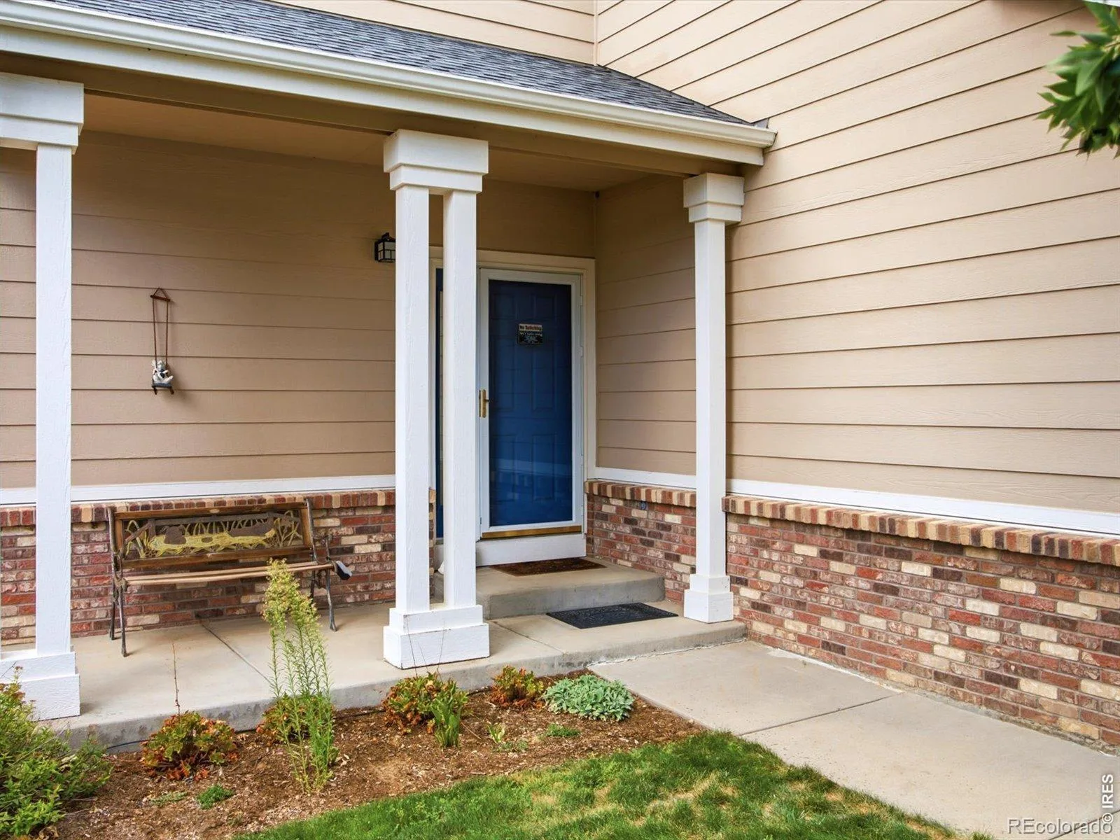 5911 Thistle Ridge Avenue Longmont CO 80504 | MLS #RECIR1067351 08282026155034 1600 2