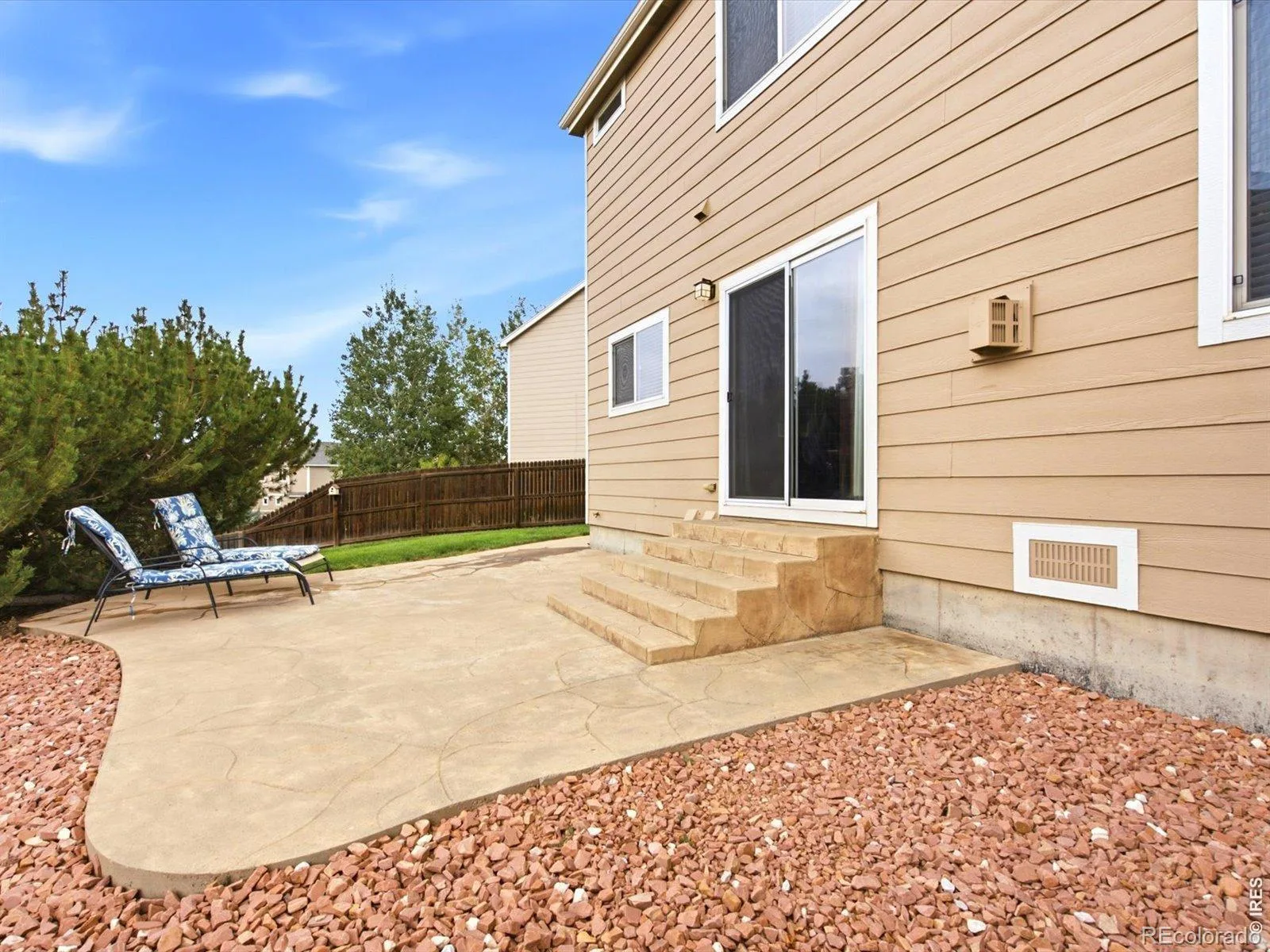 5911 Thistle Ridge Avenue Longmont CO 80504 | MLS #RECIR1067351 08282026155034 1600 29
