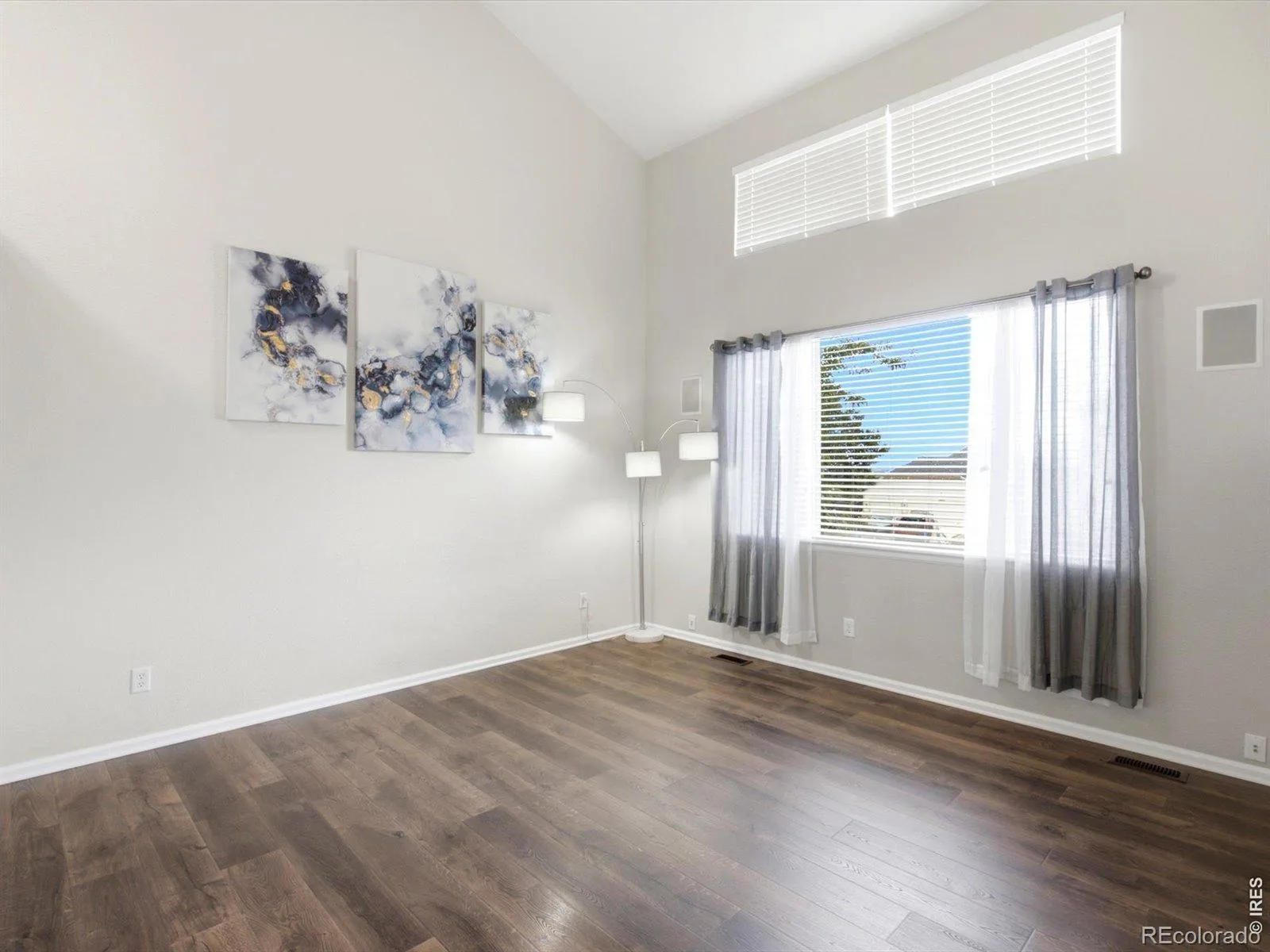 5911 Thistle Ridge Avenue Longmont CO 80504 | MLS #RECIR1067351 08282026155034 1600 4