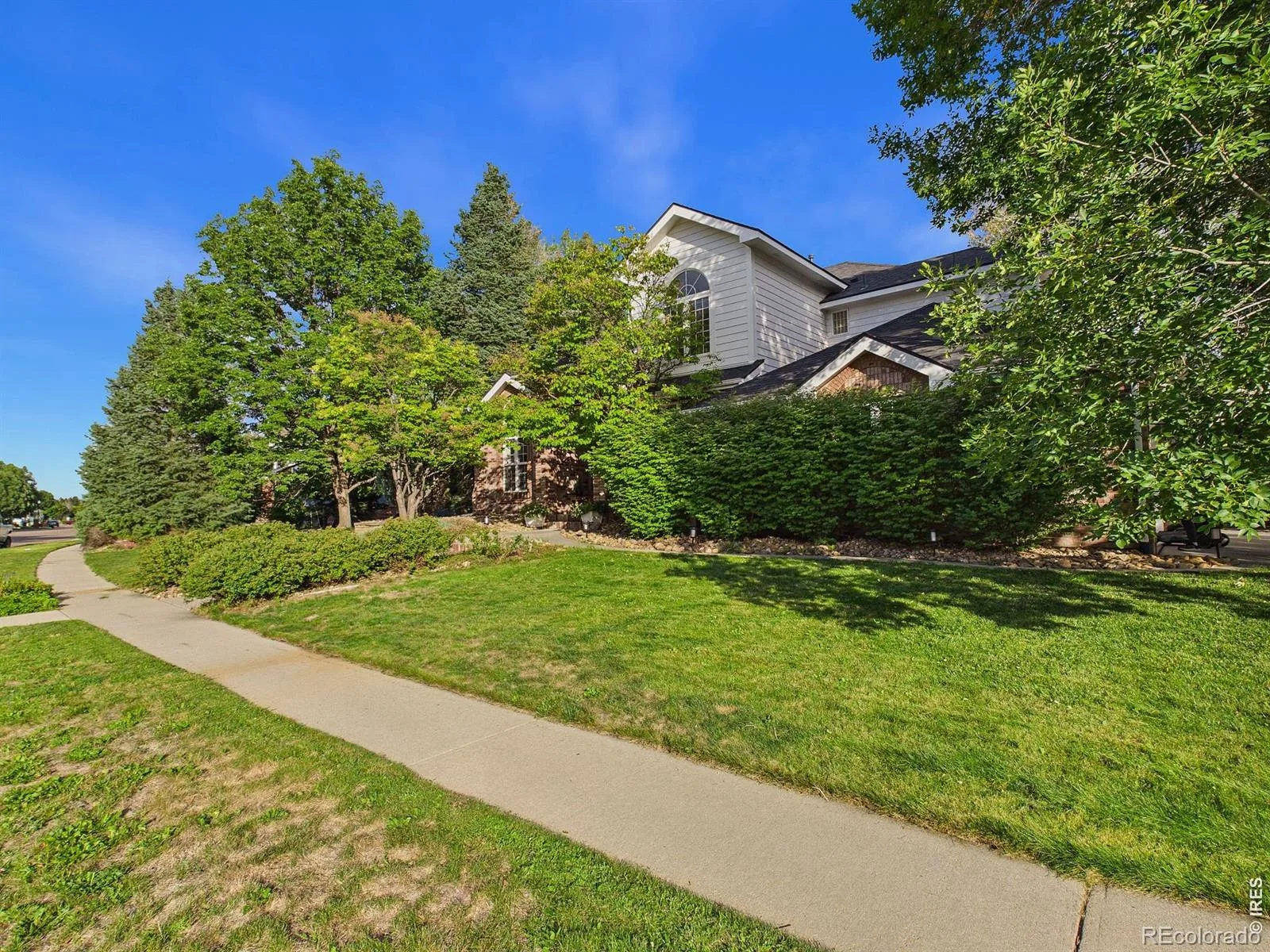 1931 Creekside Drive Longmont CO 80504 | MLS #REC7449800 08272026202510 1600 39