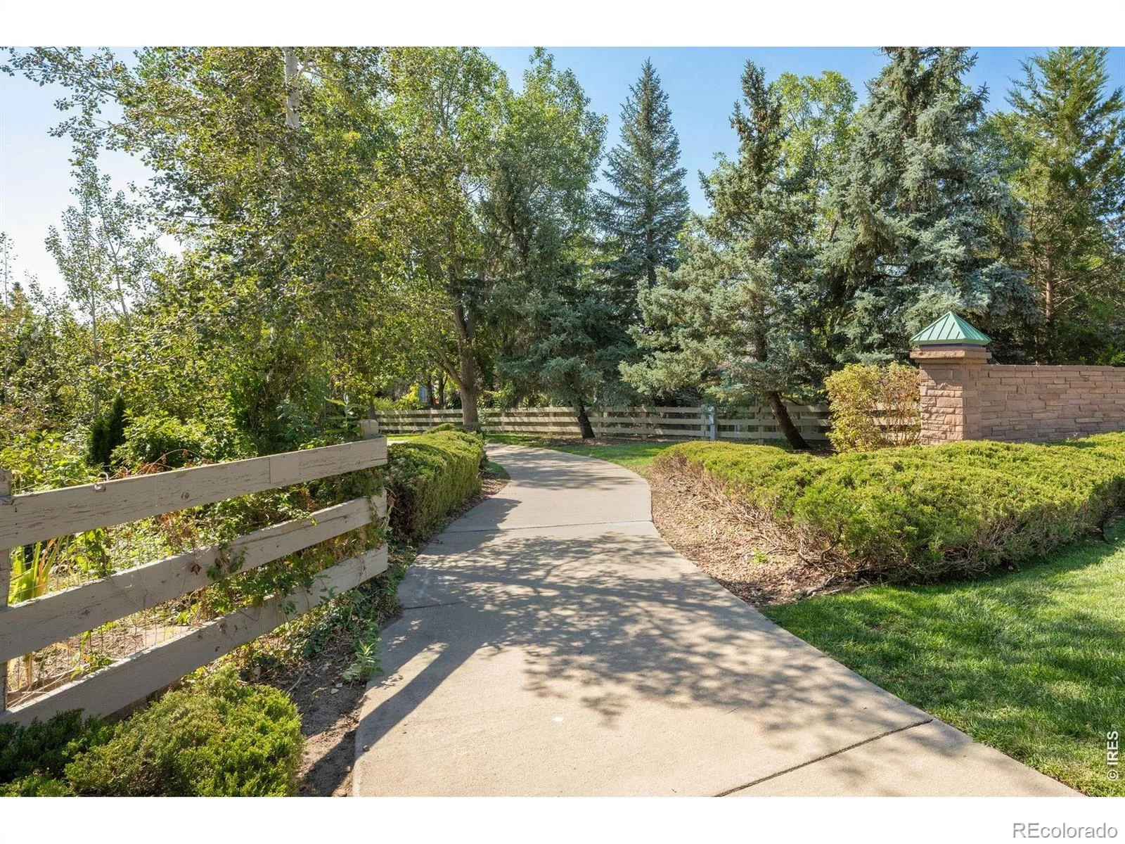 2141 Dailey Street Superior CO 80027 | MLS #RECIR1067378 08272026202526 1600 44