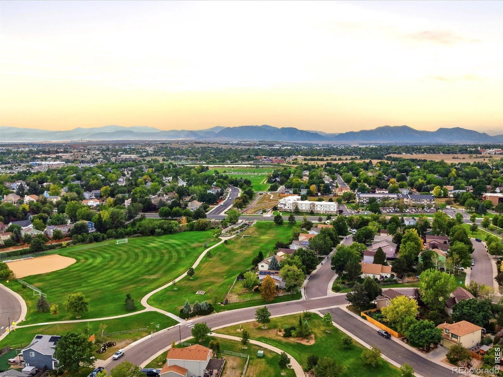12326 Utica Street Broomfield CO 80020 | MLS #RECIR1067408 08292026005749 1600 39