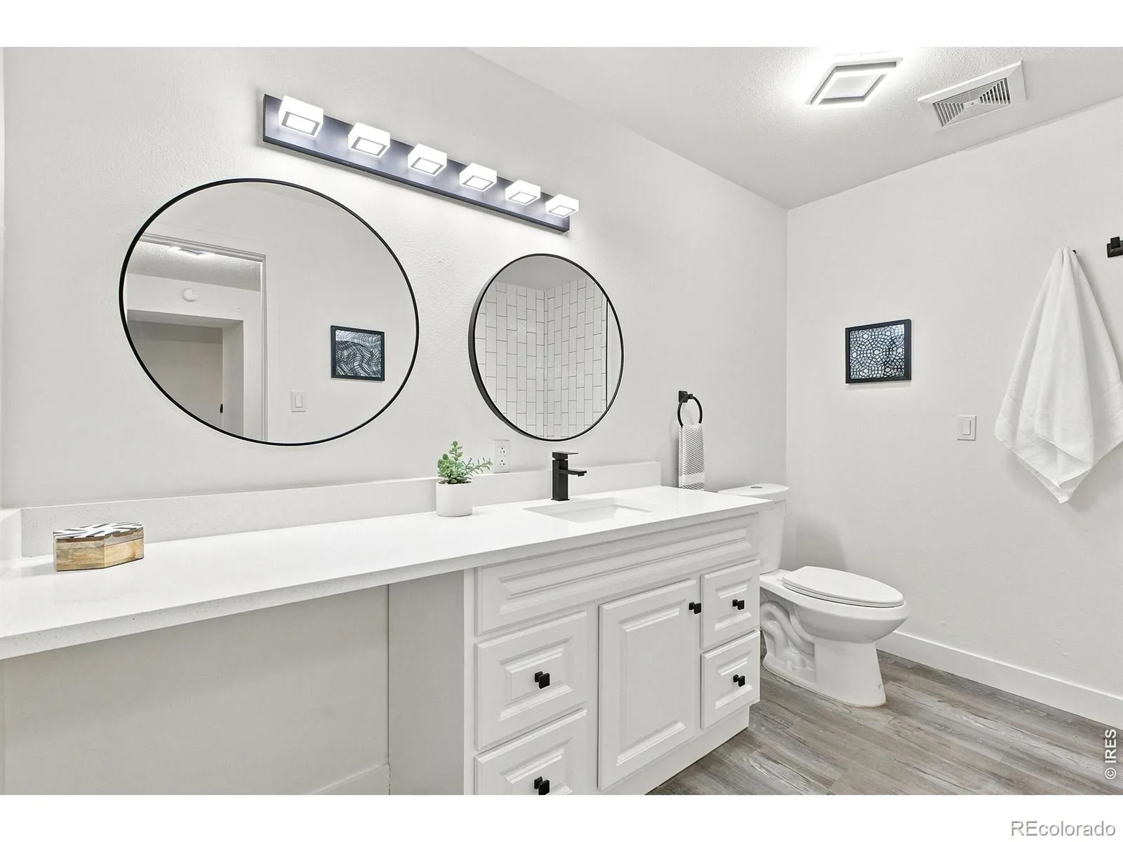 50 E Highline Circle #102 Centennial CO 80122 | MLS #RECIR1067422 08282026033529 1600 11