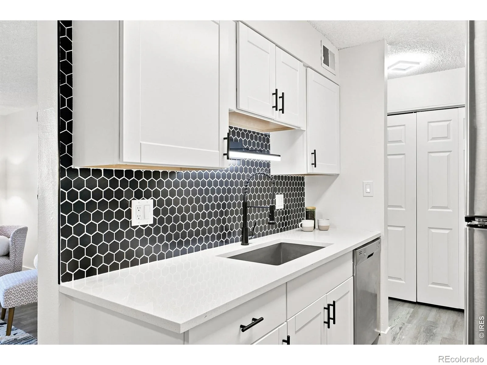 50 E Highline Circle #102 Centennial CO 80122 | MLS #RECIR1067422 08282026033529 1600 6