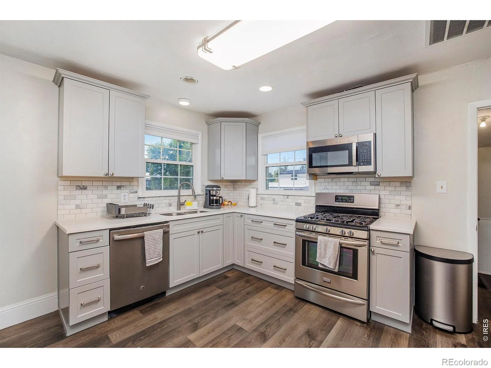 347 W Rafferty Gardens Avenue Littleton CO 80120 | MLS #RECIR1067536 08292026161734 1600 18