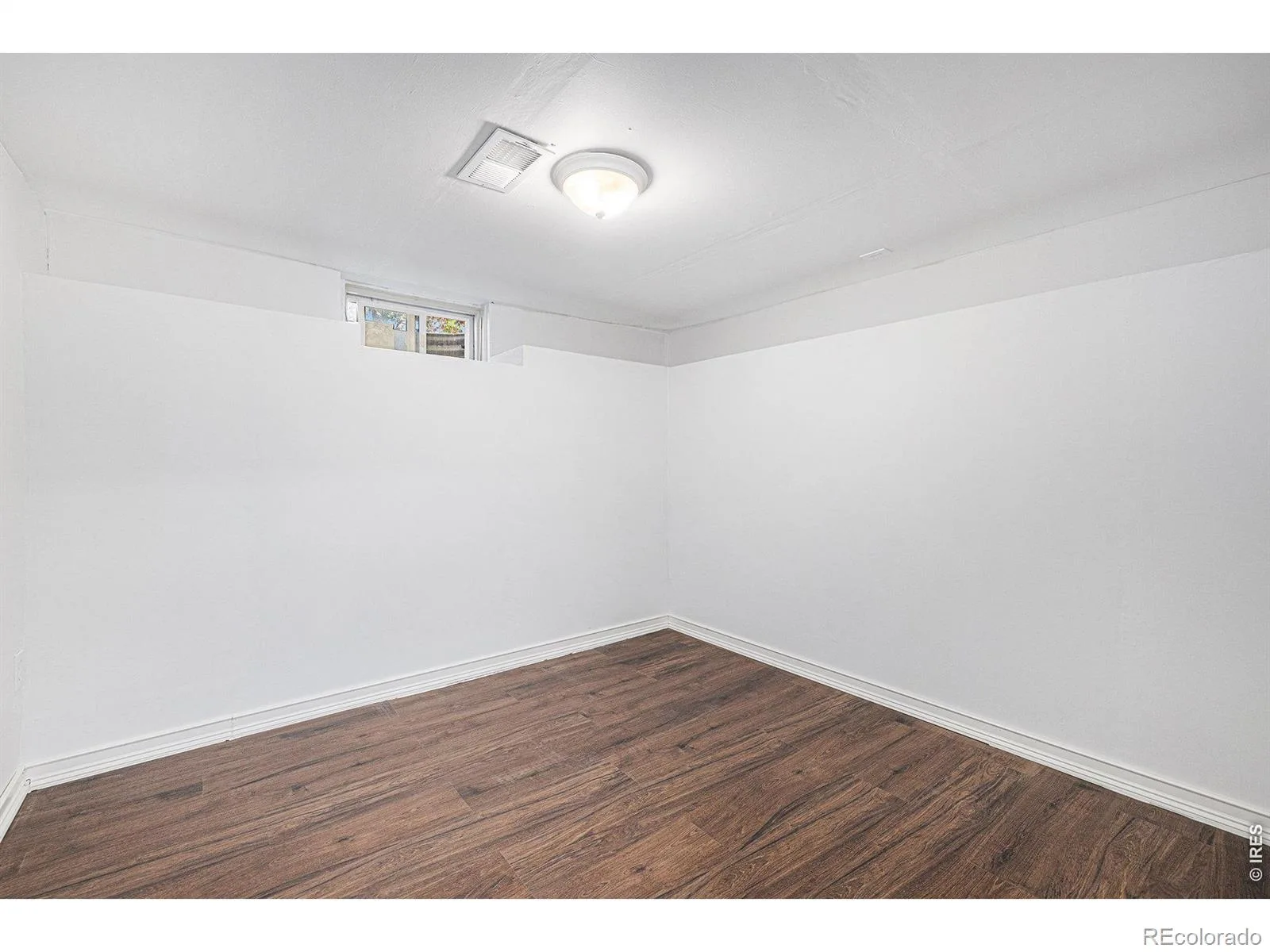 347 W Rafferty Gardens Avenue Littleton CO 80120 | MLS #RECIR1067536 08292026161734 1600 24