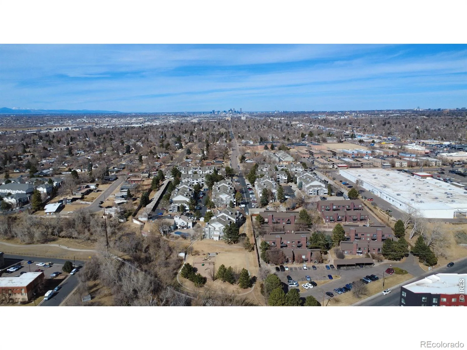 347 W Rafferty Gardens Avenue Littleton CO 80120 | MLS #RECIR1067536 08292026161734 1600 33