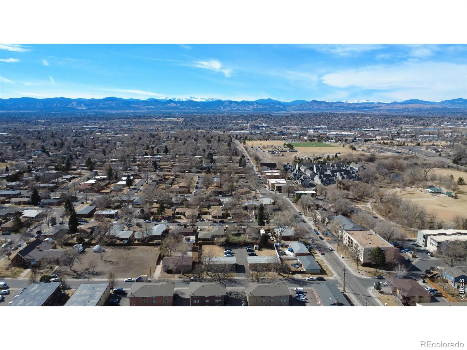 347 W Rafferty Gardens Avenue Littleton CO 80120 | MLS #RECIR1067536 08292026161734 1600 34