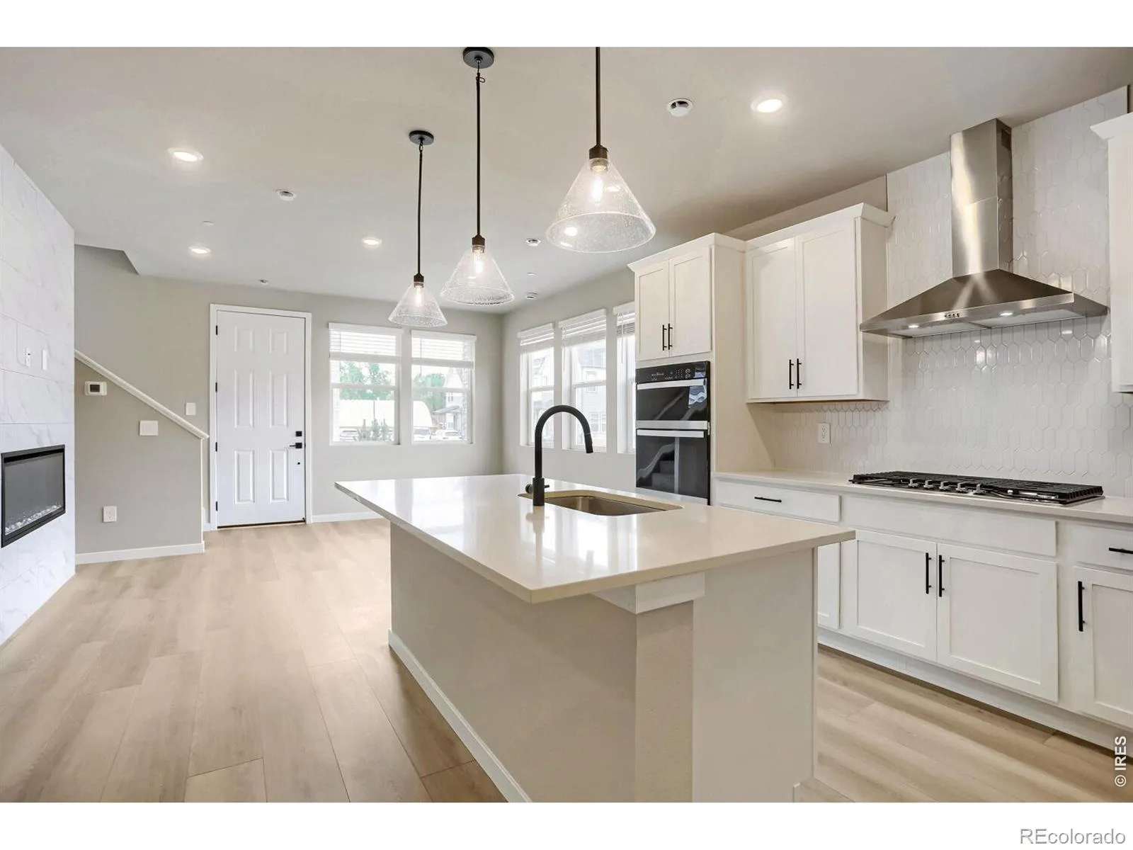 2841 Bear Springs Circle Longmont CO 80503 | MLS #RECIR1067573 08302026213539 1600 26
