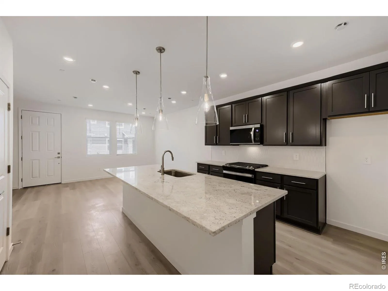 2835 Bear Springs Circle Longmont CO 80503 | MLS #RECIR1067574 08302026213534 1600 23