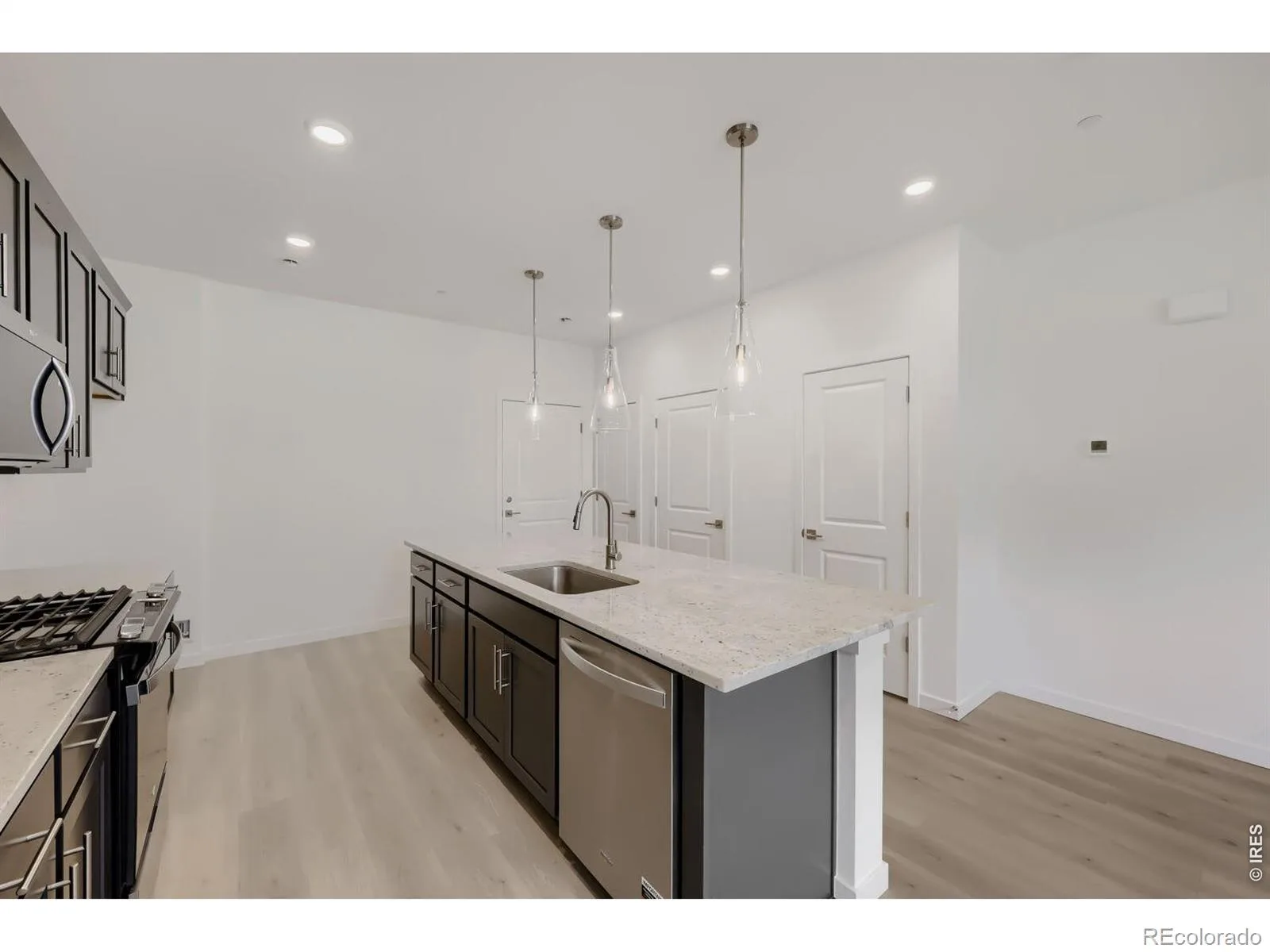 2835 Bear Springs Circle Longmont CO 80503 | MLS #RECIR1067574 08302026213534 1600 24