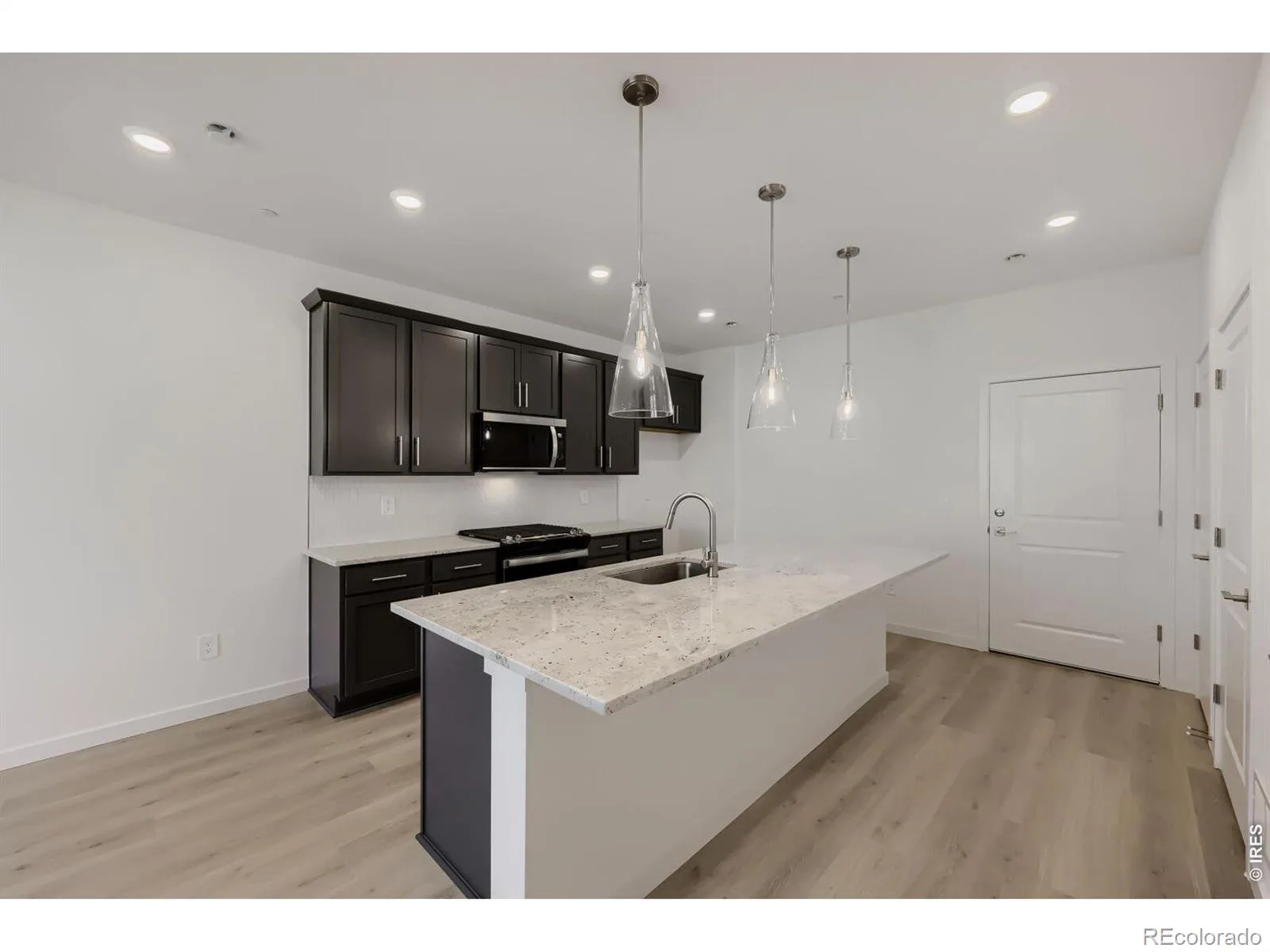 2835 Bear Springs Circle Longmont CO 80503 | MLS #RECIR1067574 08302026213534 1600 25
