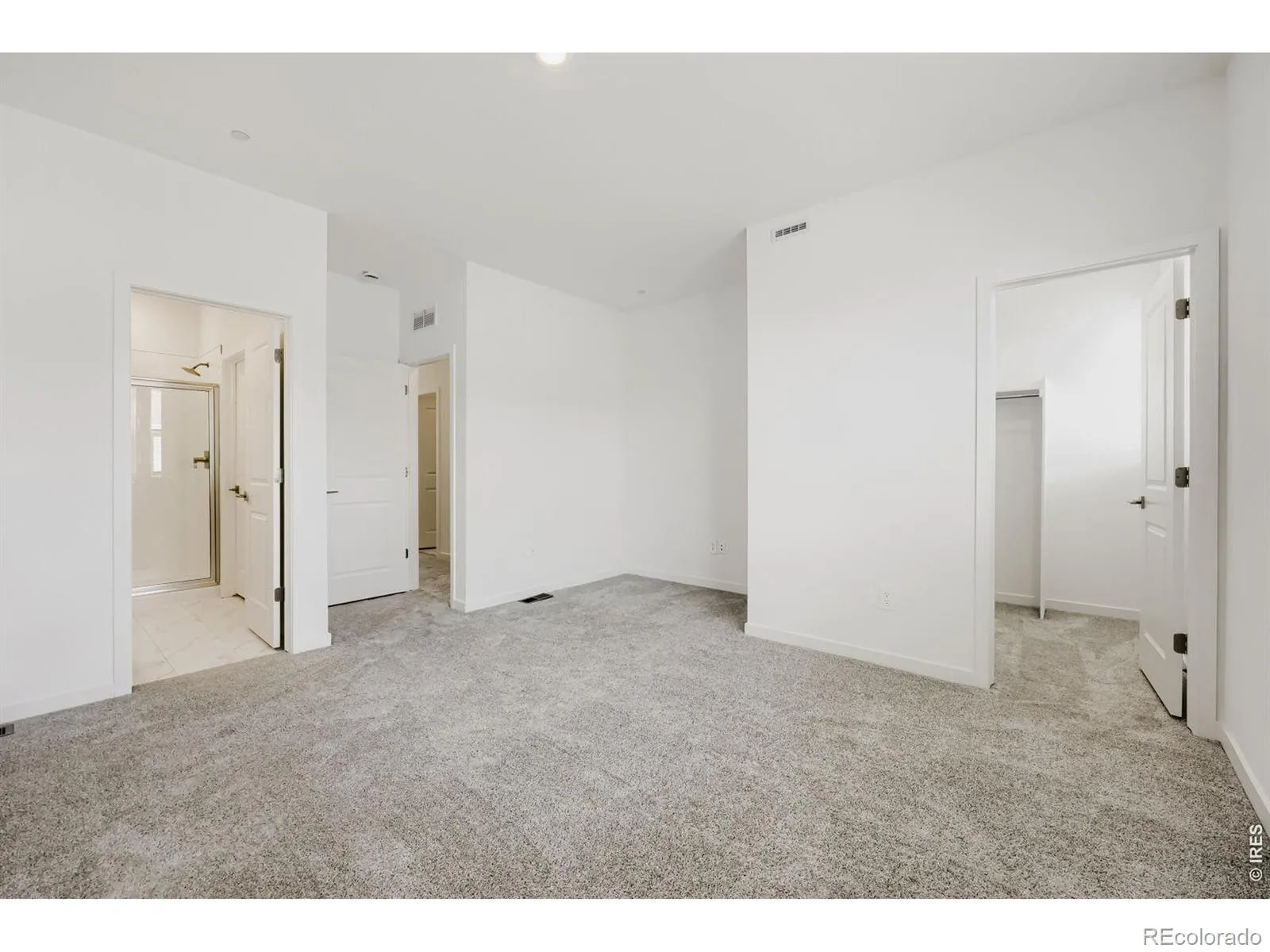 2835 Bear Springs Circle Longmont CO 80503 | MLS #RECIR1067574 08302026213534 1600 27