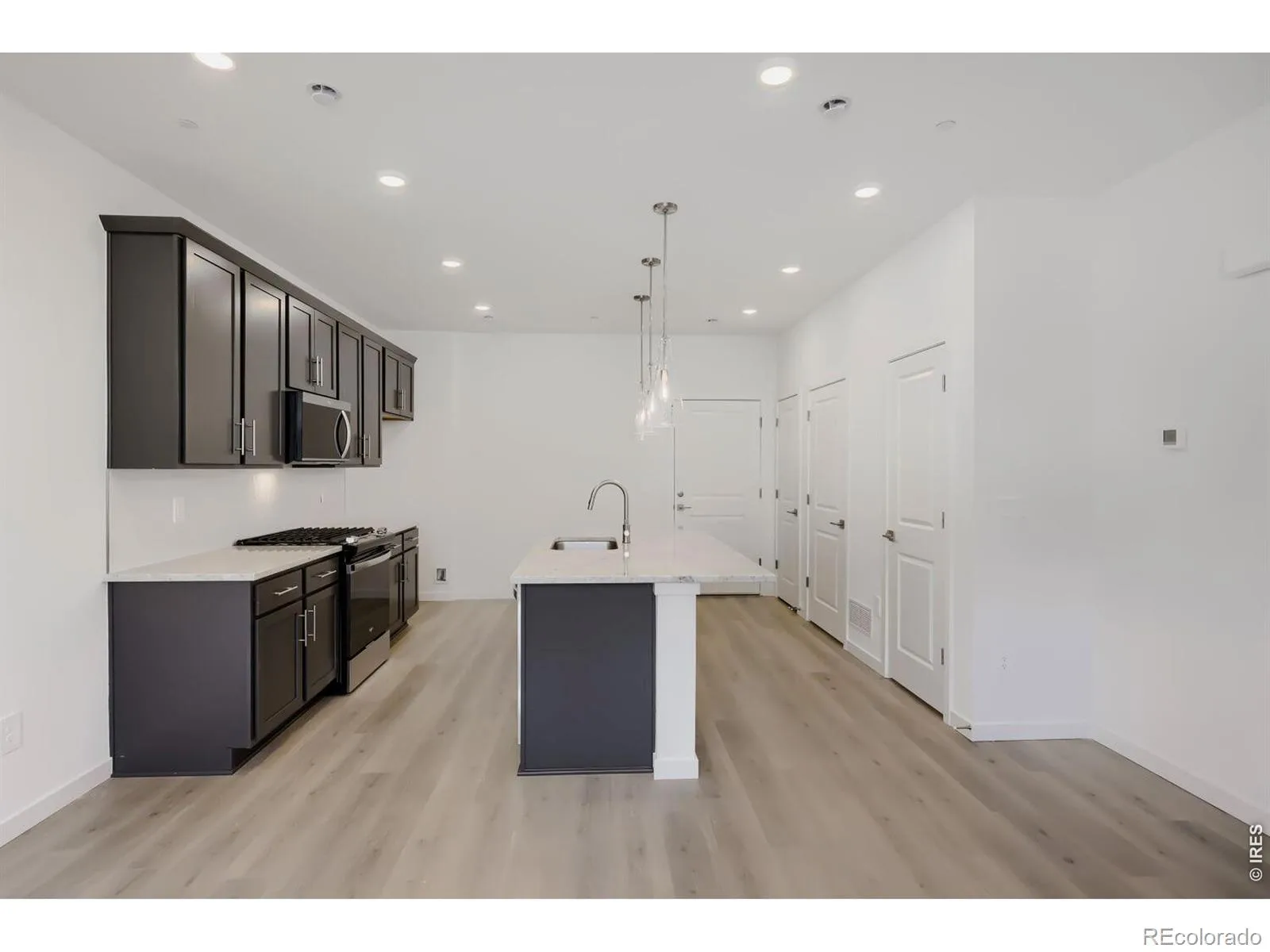 2835 Bear Springs Circle Longmont CO 80503 | MLS #RECIR1067574 08302026213534 1600 31