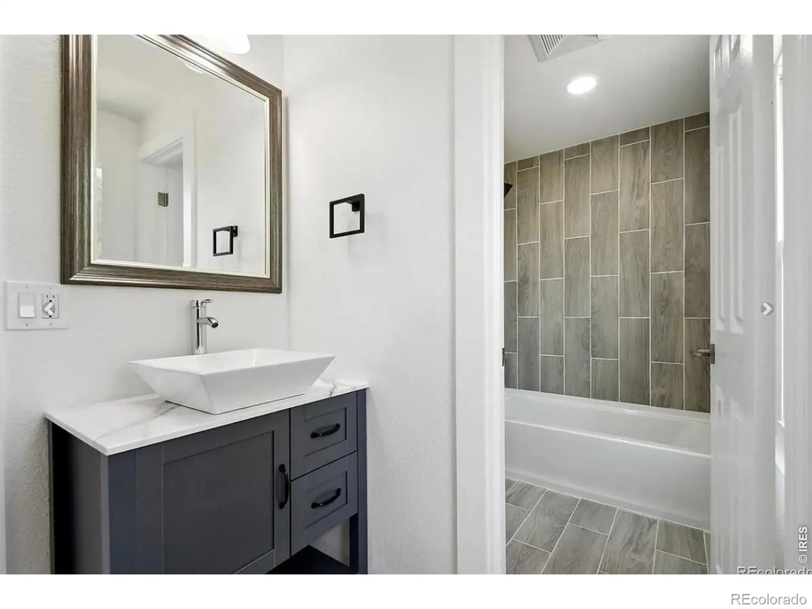 8701 E Briarwood Boulevard Centennial CO 80112 | MLS #RECIR1067602 08312026183658 1600 4