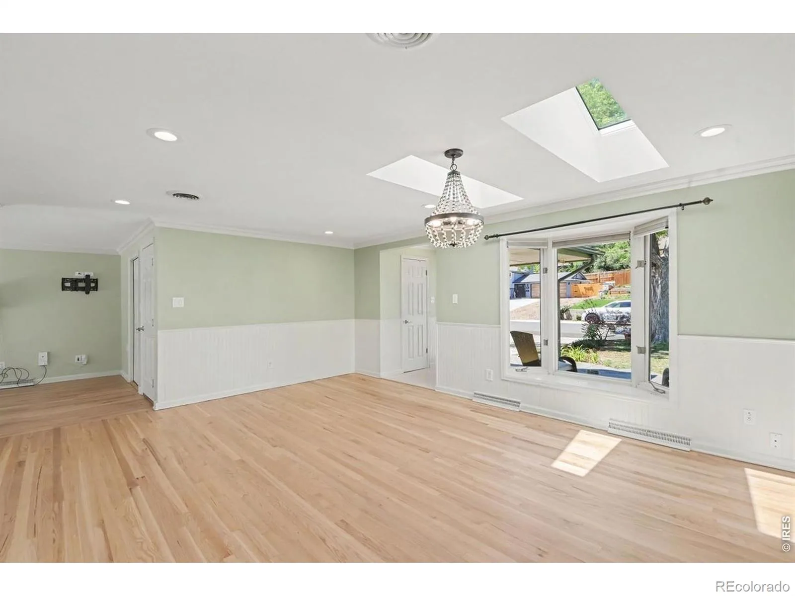 700 S Arbutus Street Lakewood CO 80228 | MLS #RECIR1068498 09232026092431 1600 16