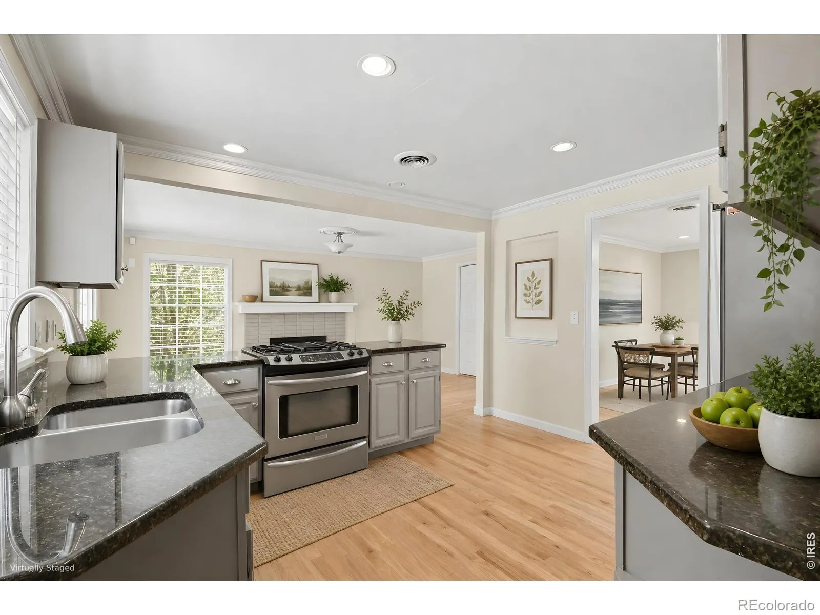 700 S Arbutus Street Lakewood CO 80228 | MLS #RECIR1068498 09232026092431 1600 6