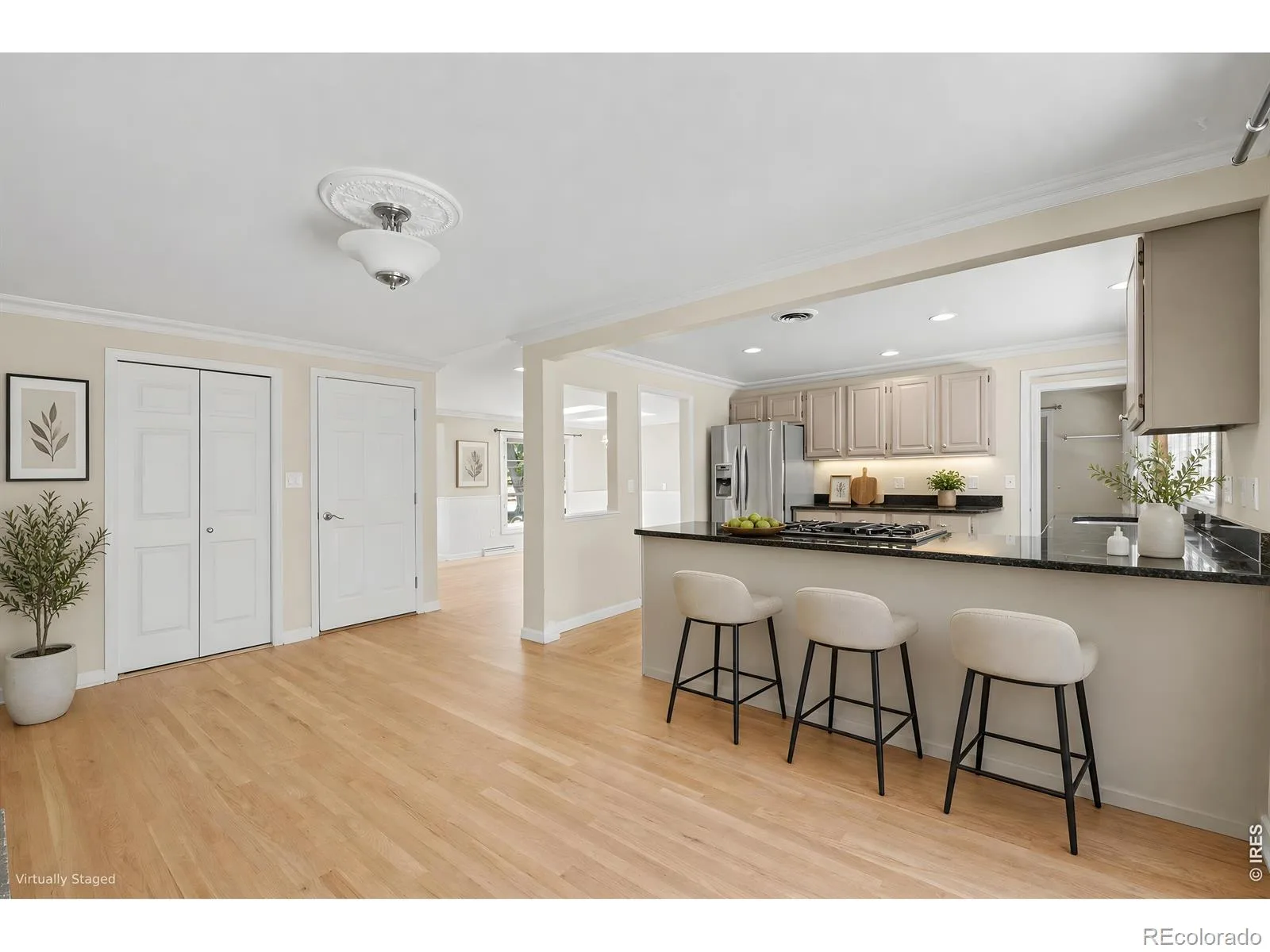 700 S Arbutus Street Lakewood CO 80228 | MLS #RECIR1068498 09232026092431 1600 7