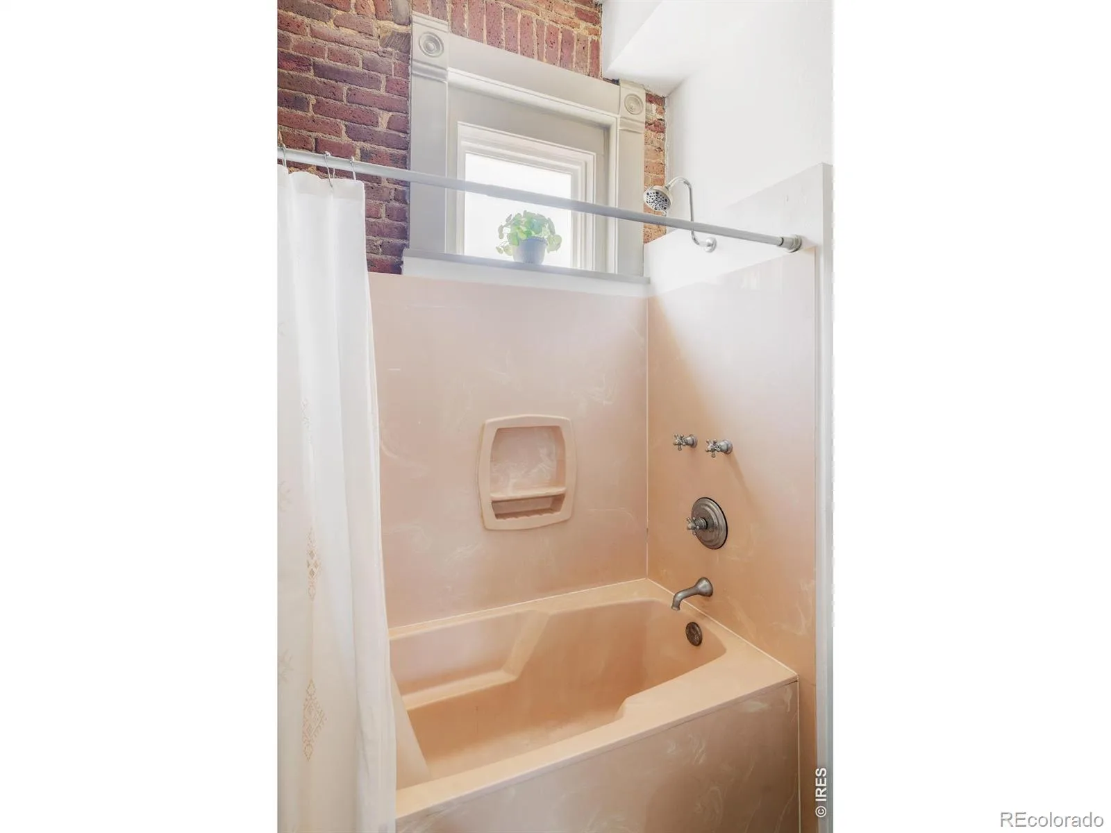 814 24th Street #1 Denver CO 80205 | MLS #RECIR1068516 09232026092253 1600 10