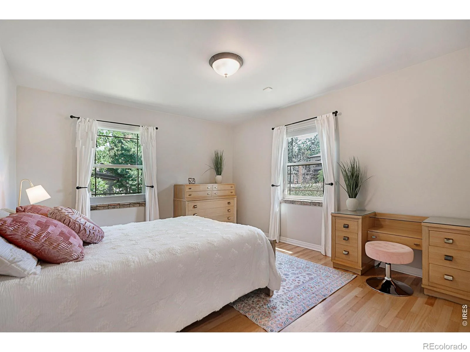 1090 Bonnie Brae Boulevard Denver CO 80209 | MLS #REC9779433 09232026091832 1600 18
