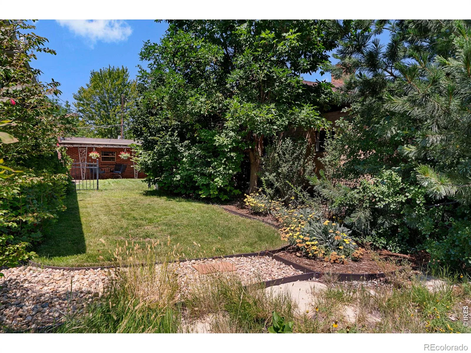 1090 Bonnie Brae Boulevard Denver CO 80209 | MLS #REC9779433 09232026091832 1600 31