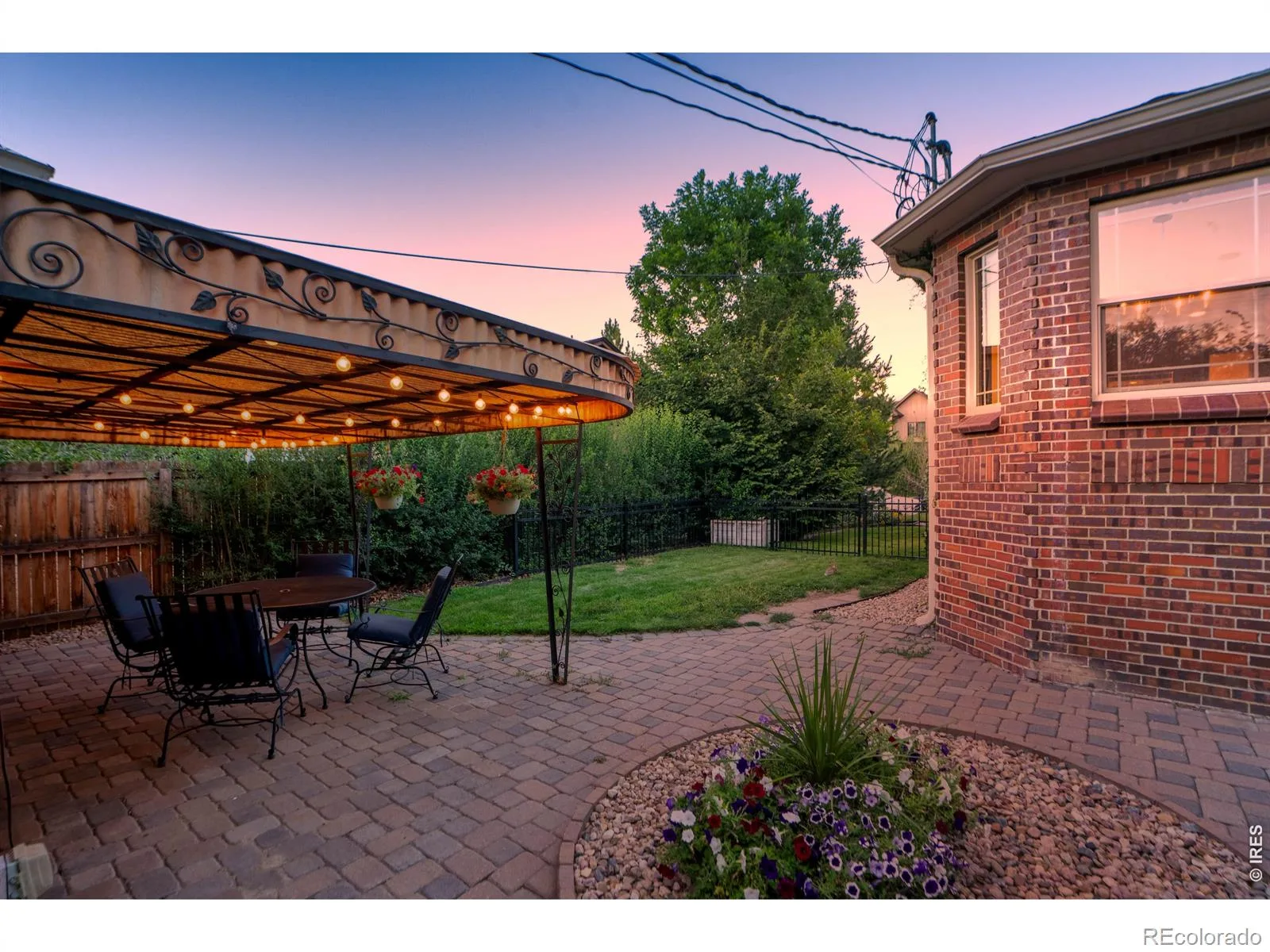 1090 Bonnie Brae Boulevard Denver CO 80209 | MLS #REC9779433 09232026091832 1600 34