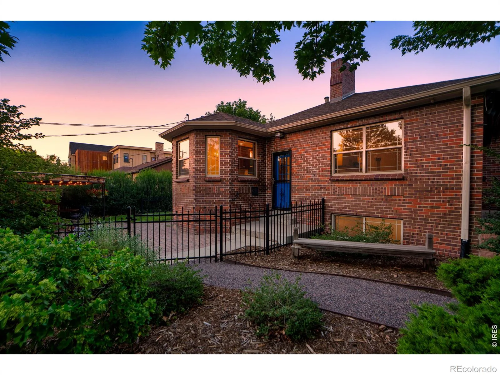 1090 Bonnie Brae Boulevard Denver CO 80209 | MLS #REC9779433 09232026091832 1600 36